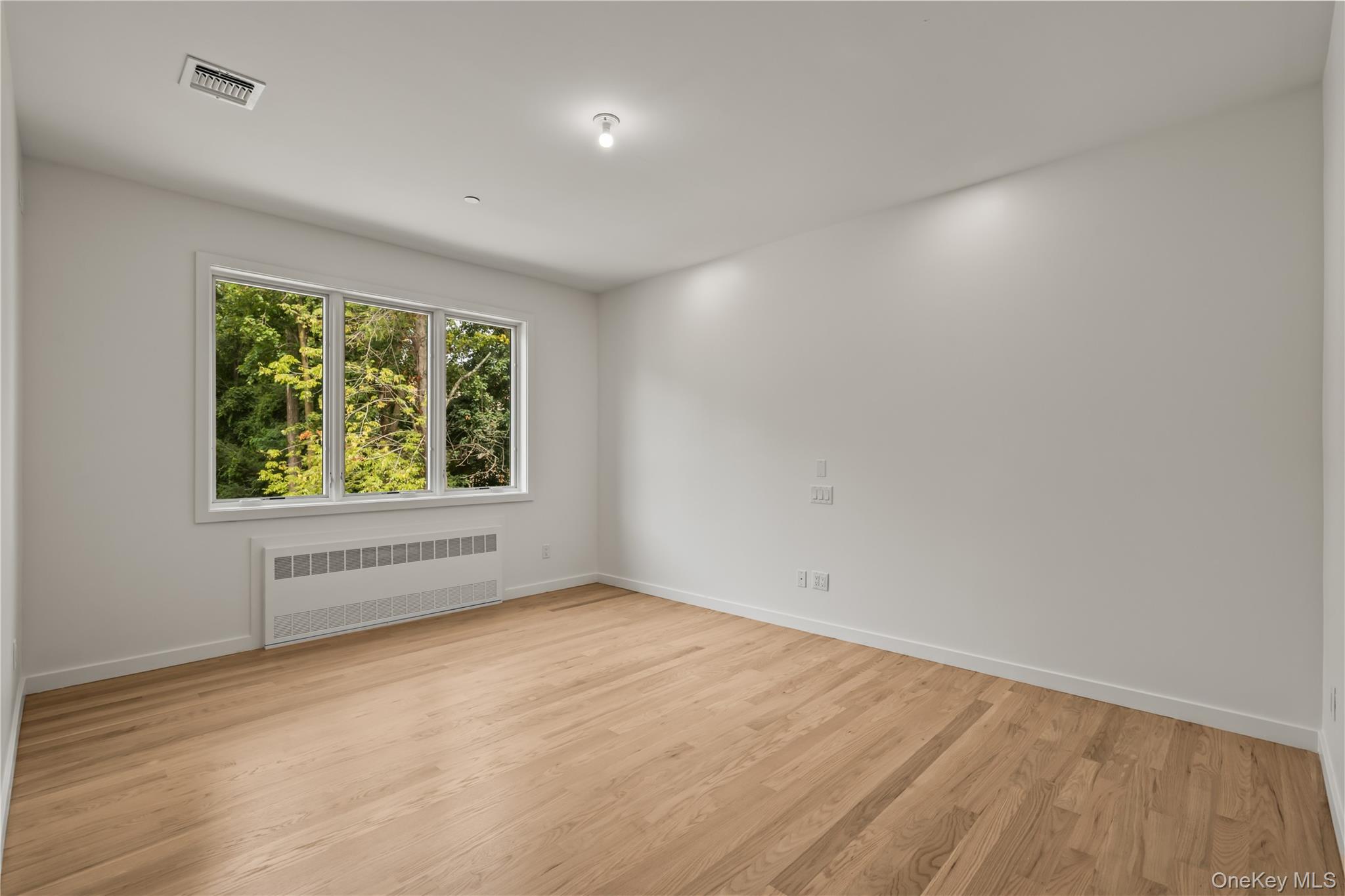 41 Saddle River Road, Unit 202 photo 22