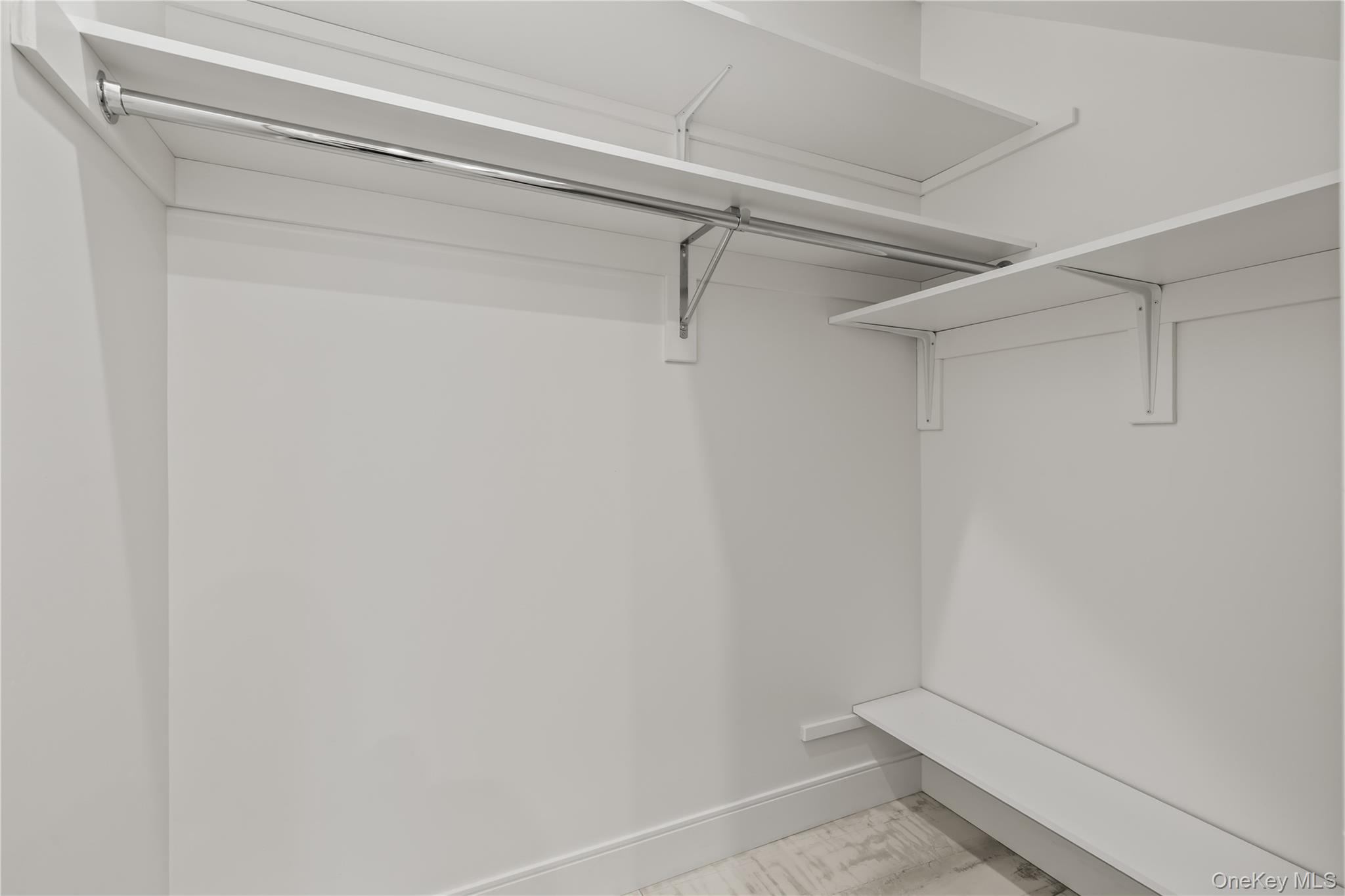 41 Saddle River Road, Unit 202 photo 6