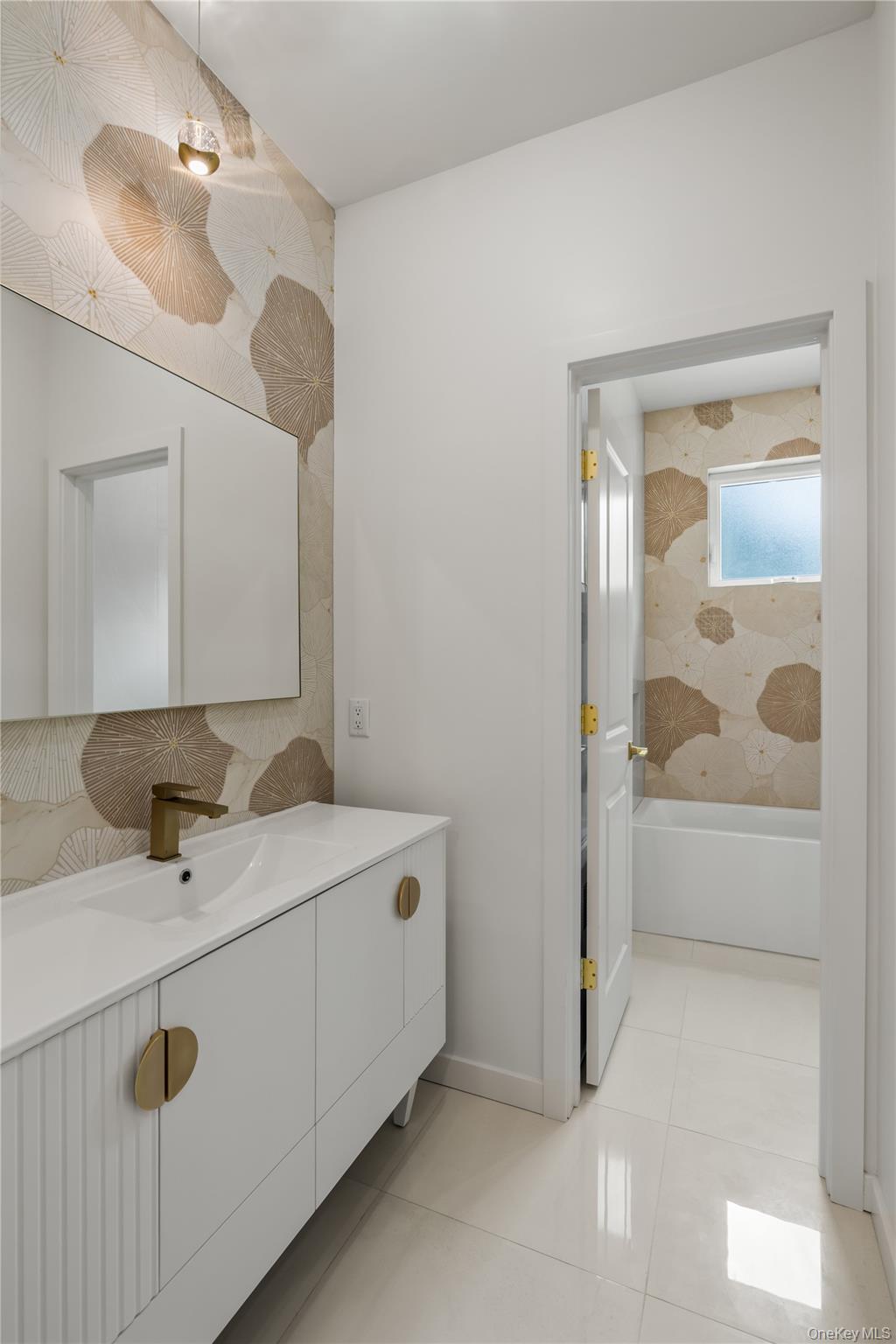 41 Saddle River Road, Unit 202 photo 29