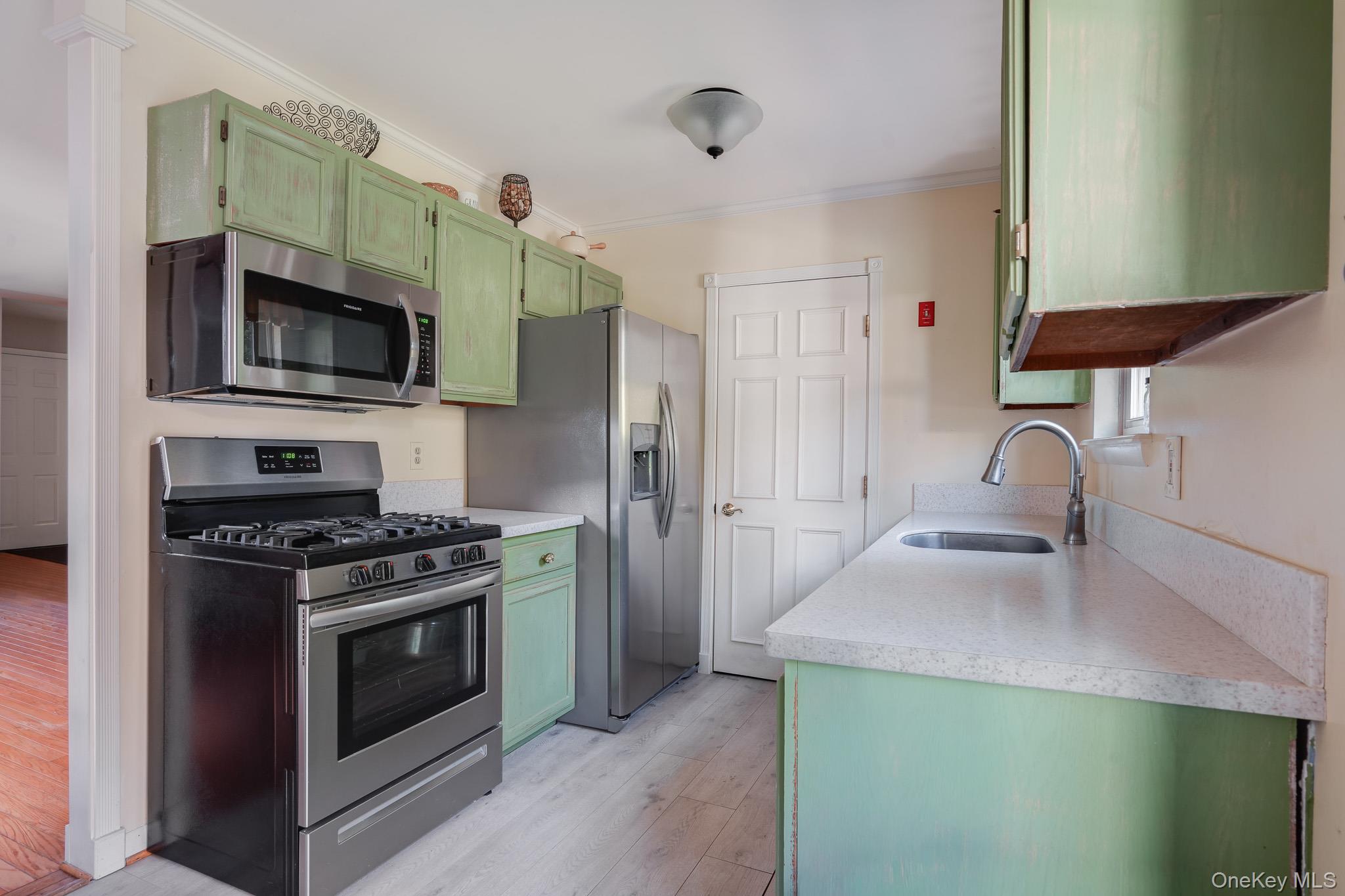 108 Sterling Place – For Sale photo 8