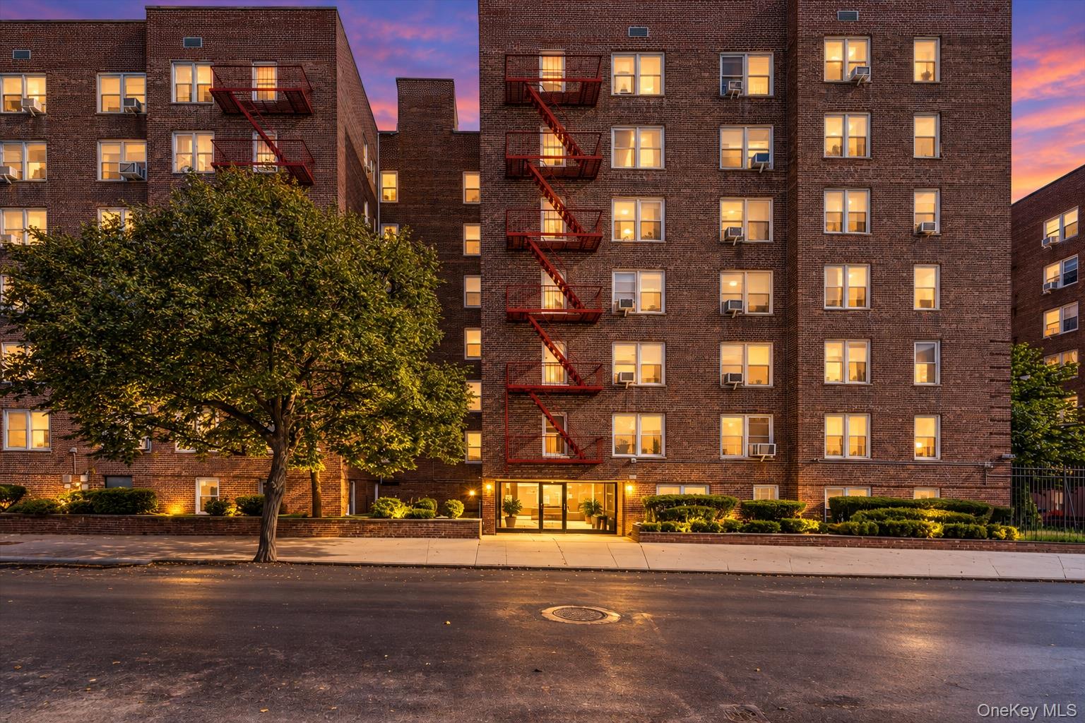 33-25 90 Street, Unit 1G