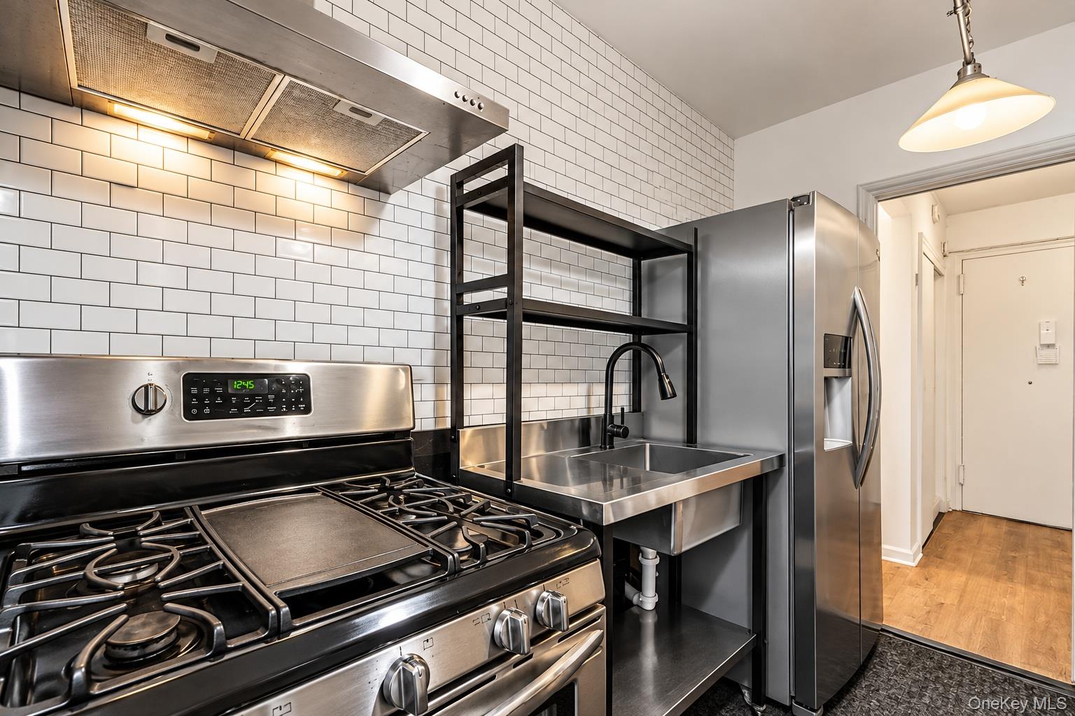 33-25 90 Street, Unit 1G photo 8