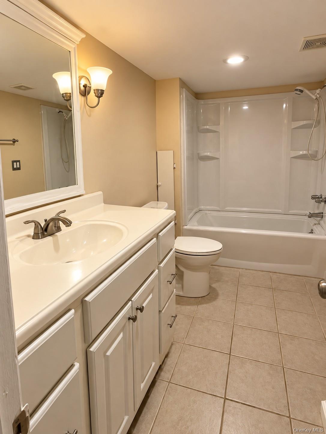 32 Washington Heights Street – For Sale photo 28