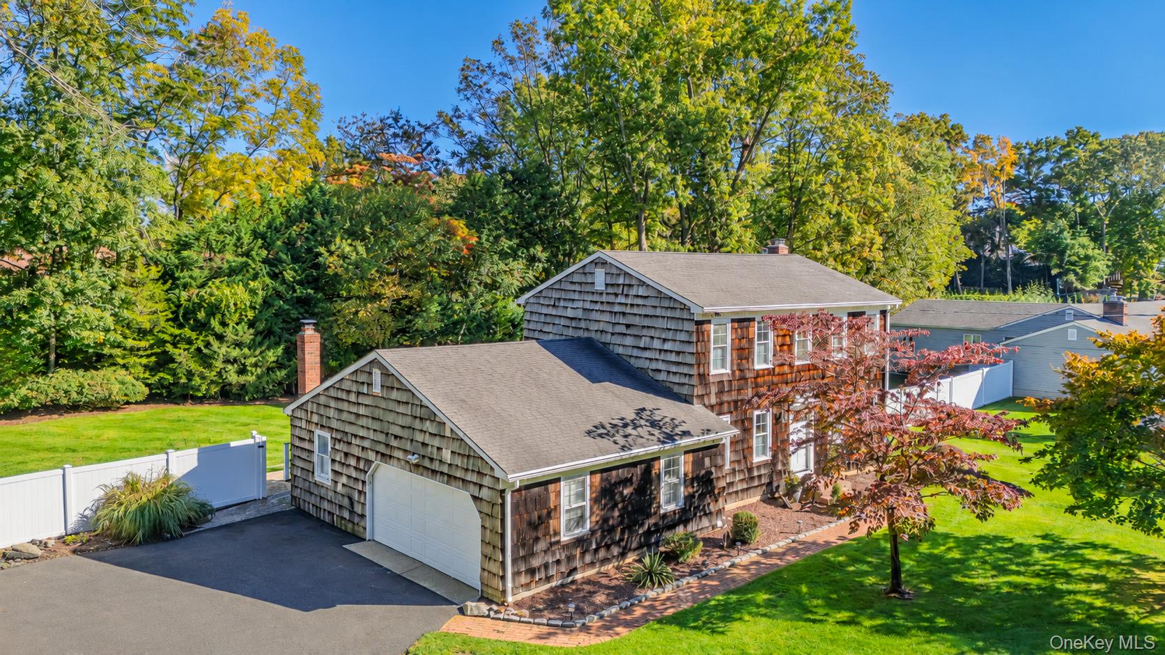 96 Stephen Drive – For Sale