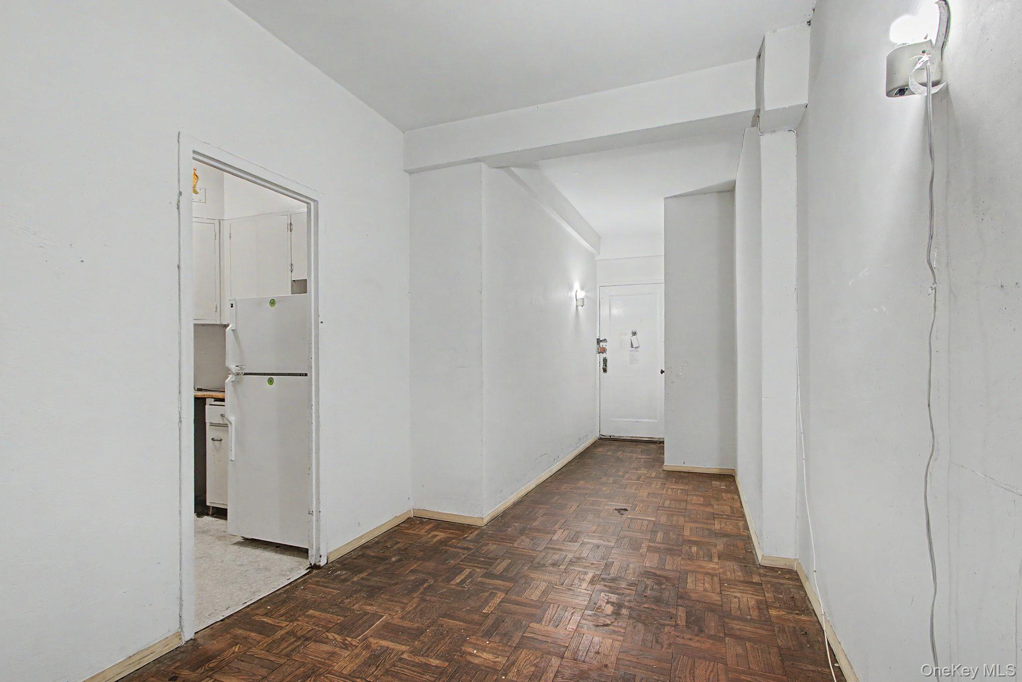 2100 Tremont Avenue, Unit MC photo 9
