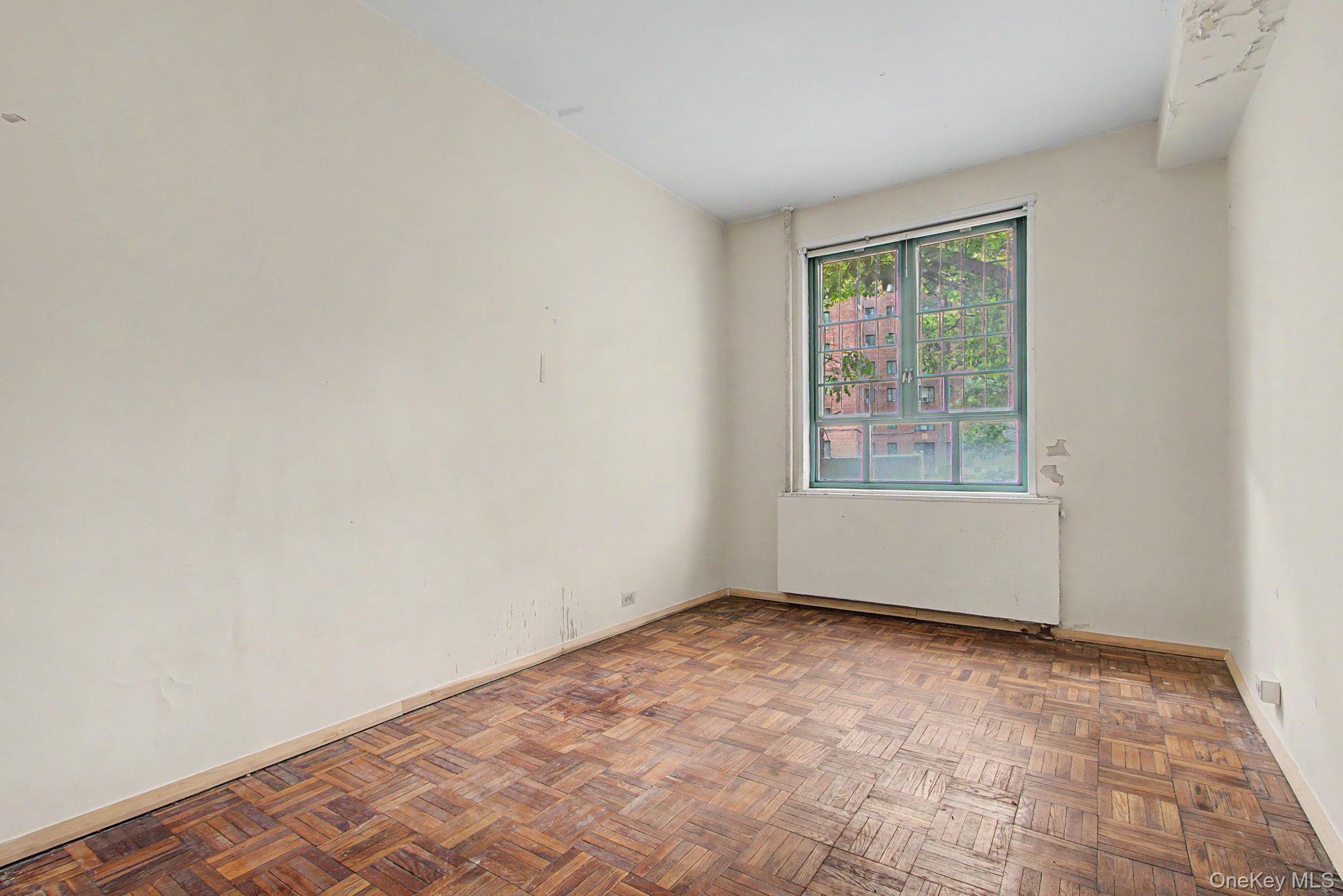 2100 Tremont Avenue, Unit MC photo 15