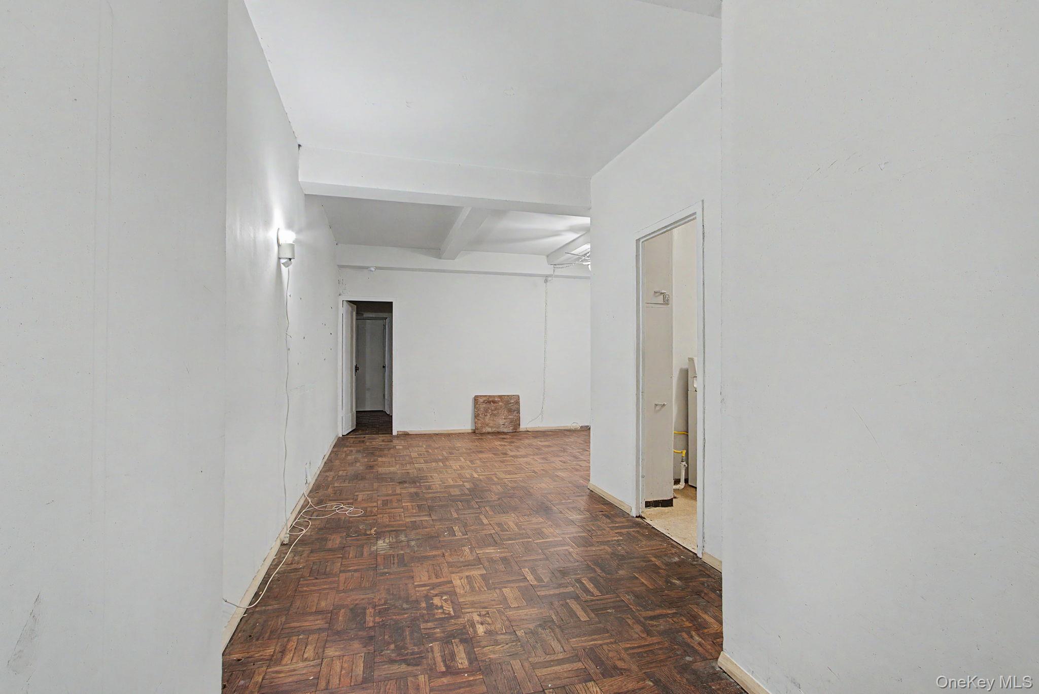 2100 Tremont Avenue, Unit MC photo 8