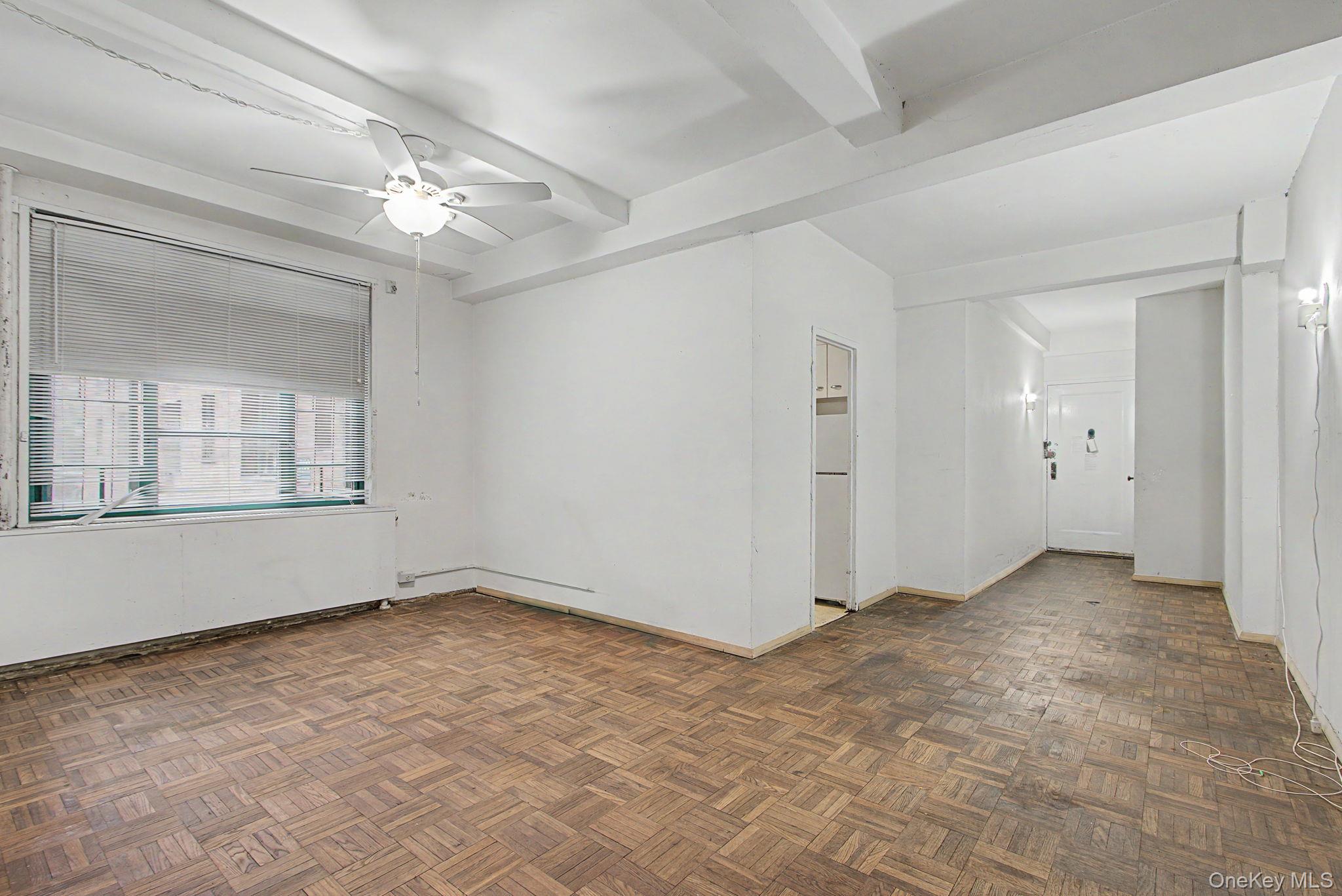2100 Tremont Avenue, Unit MC photo 5