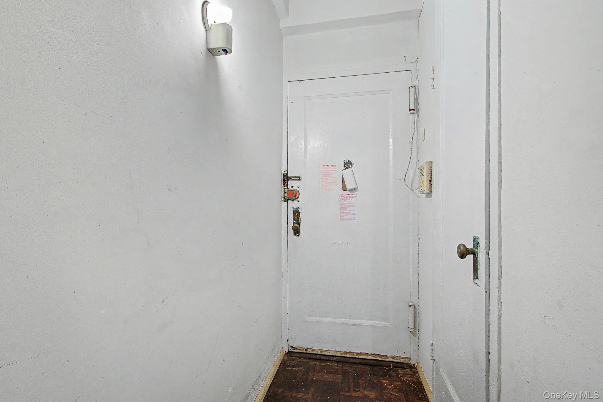2100 Tremont Avenue, Unit MC photo 12