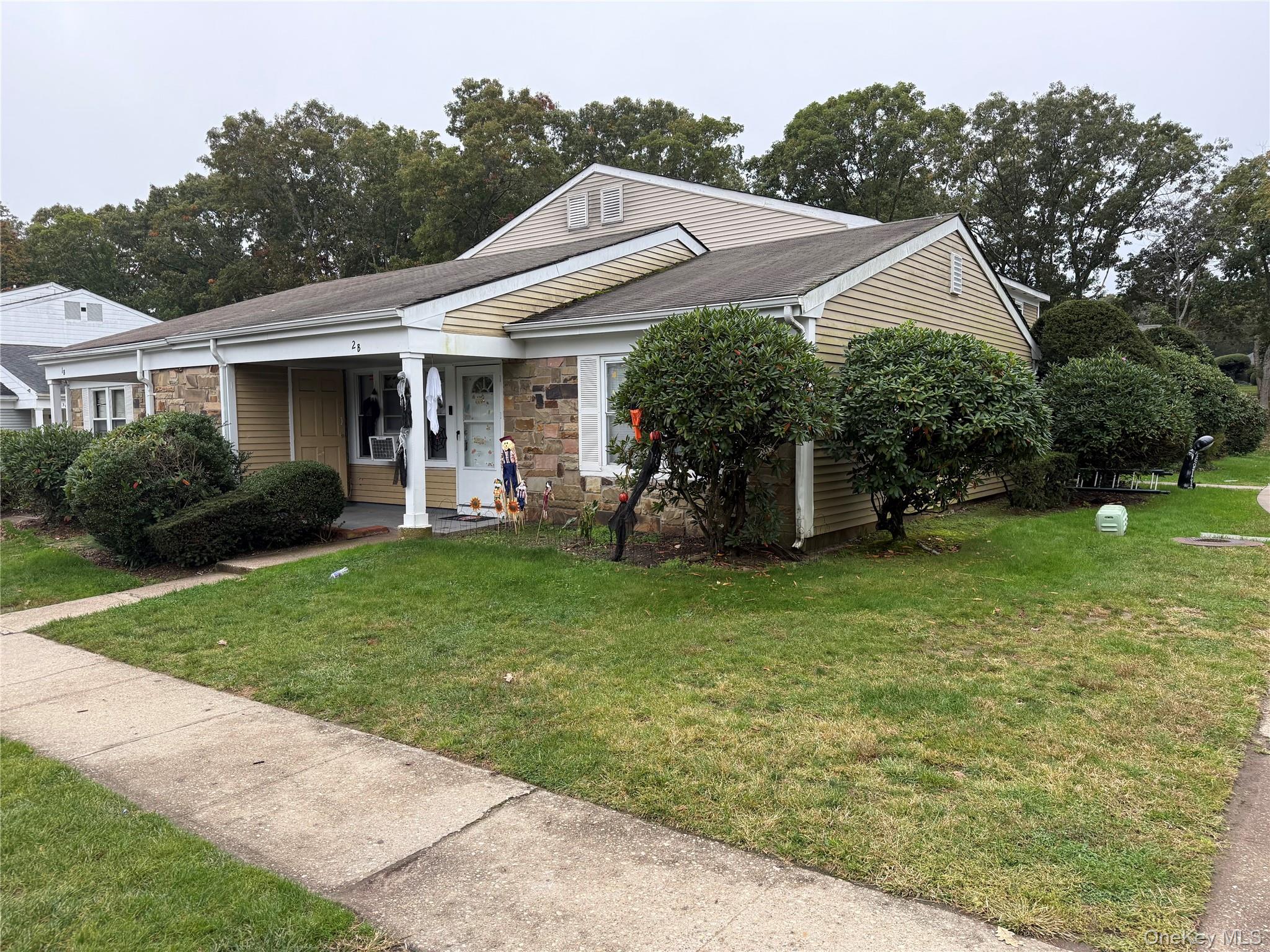 2 Ticonderoga Court – For Sale photo 4