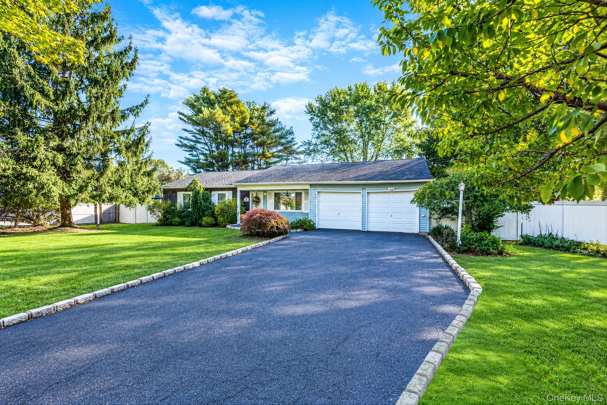 211 Mount Sinai Coram Road – For Sale photo 3