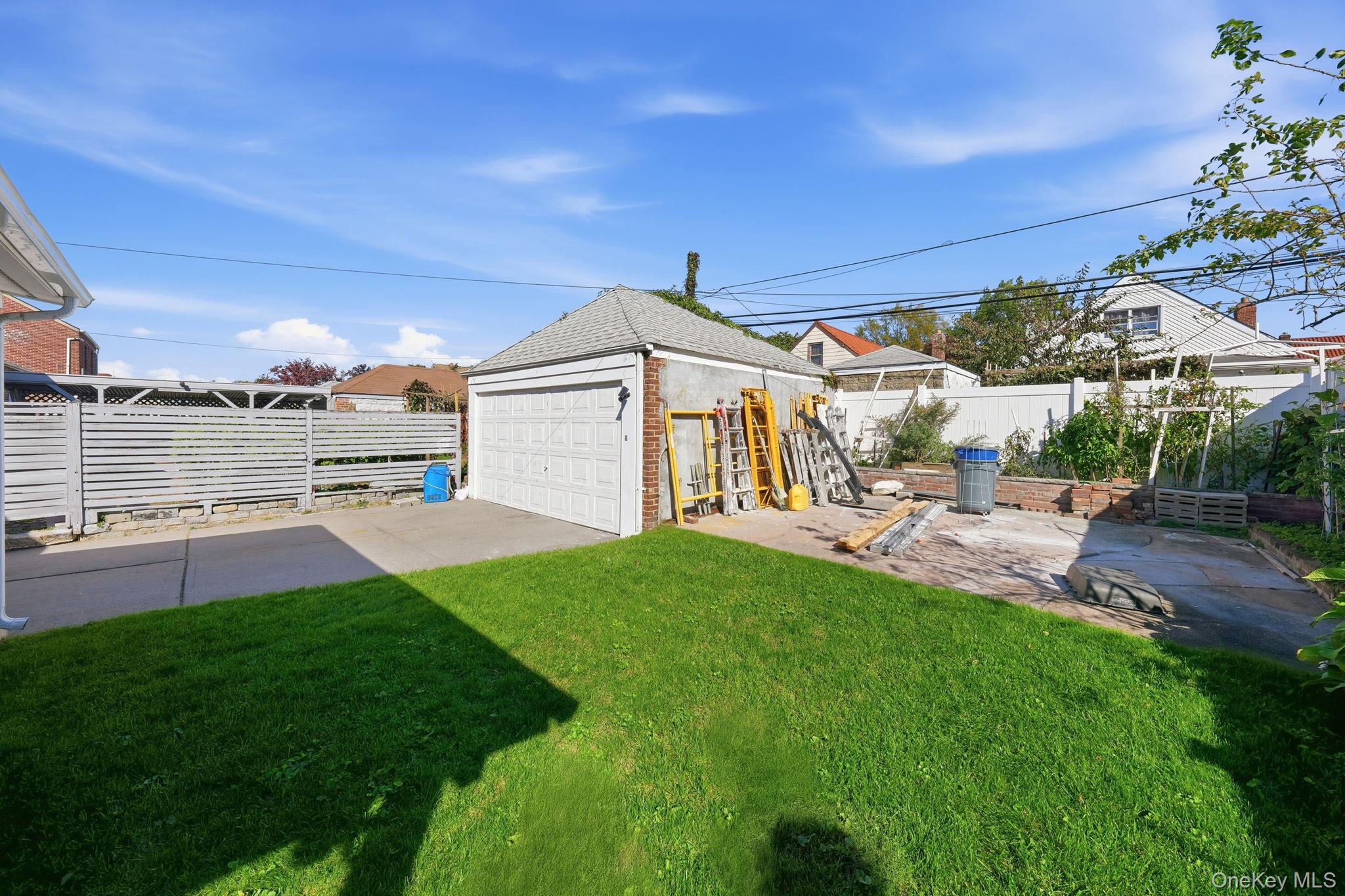 5035 192nd Street – For Sale photo 26