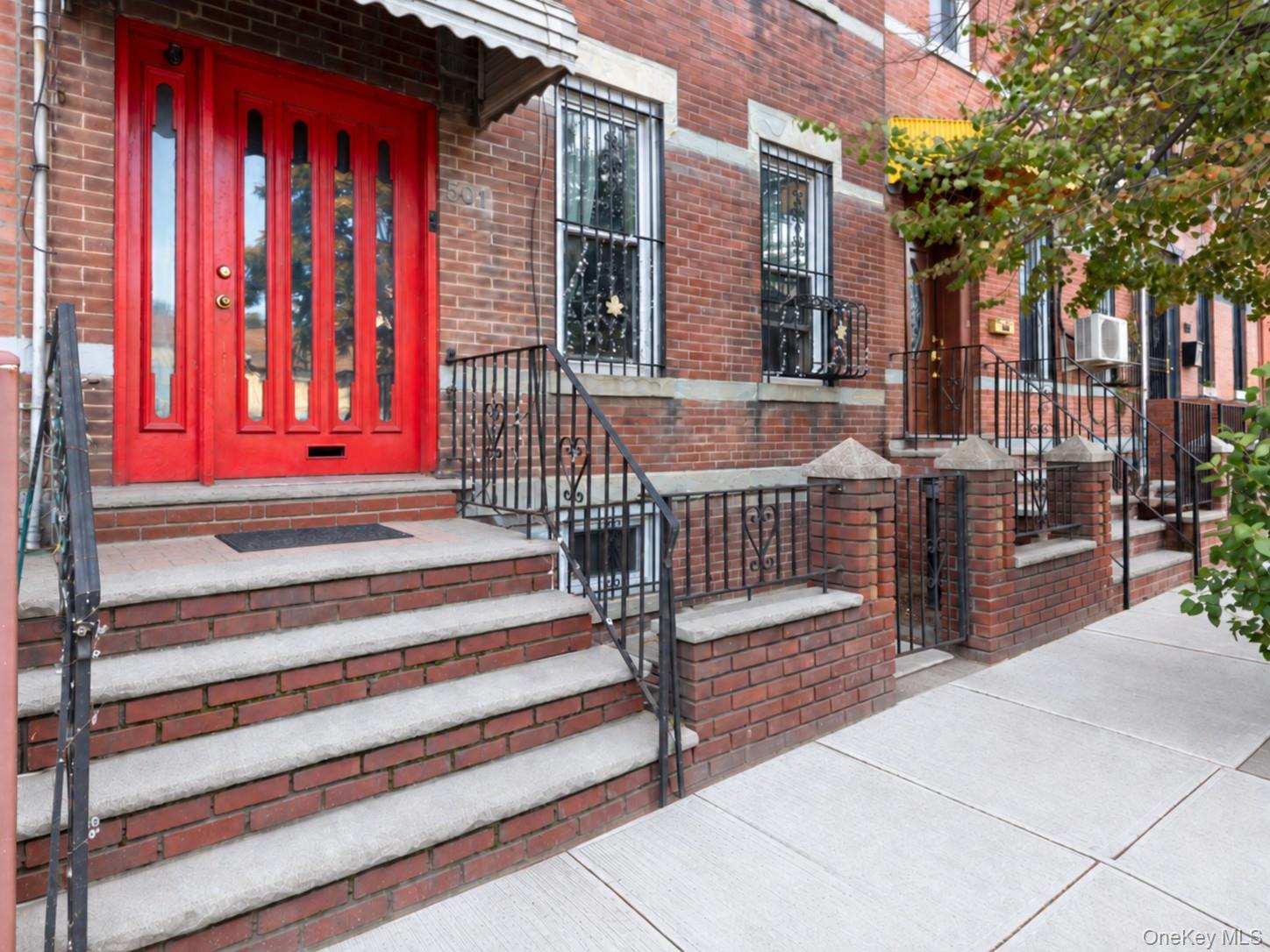 501 Vandervoort Avenue – For Sale photo 3
