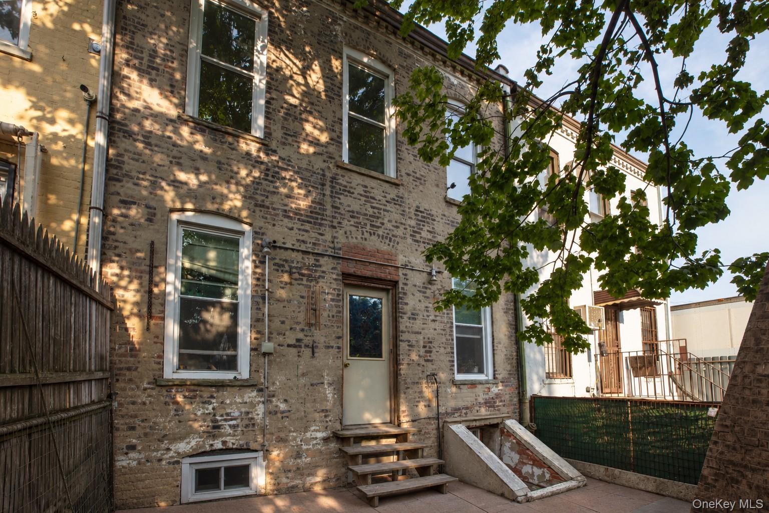 501 Vandervoort Avenue – For Sale photo 30