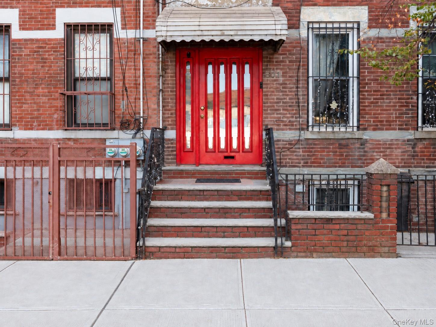 501 Vandervoort Avenue – For Sale photo 2
