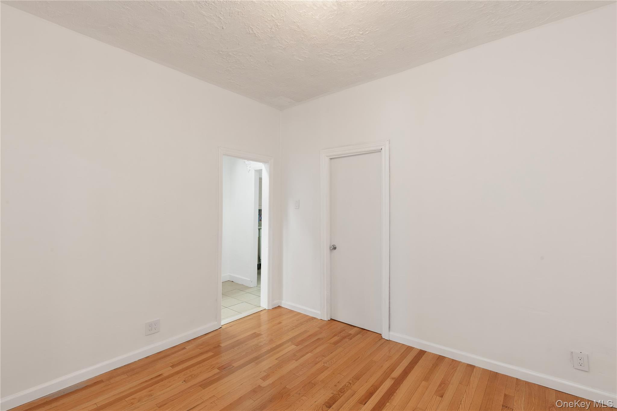 501 Vandervoort Avenue – For Sale photo 19