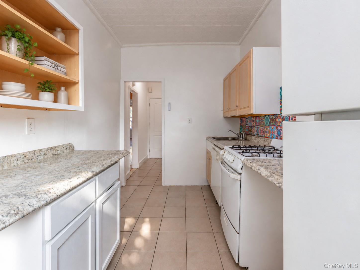 501 Vandervoort Avenue – For Sale photo 12