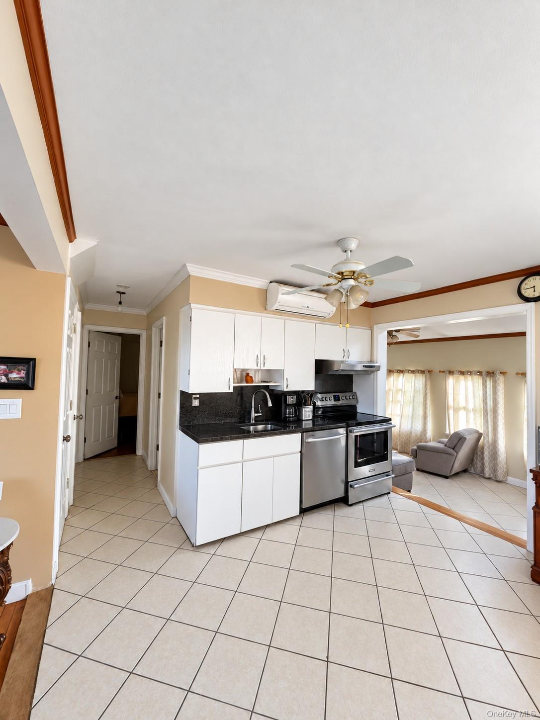 2360 York Street – For Sale photo 9