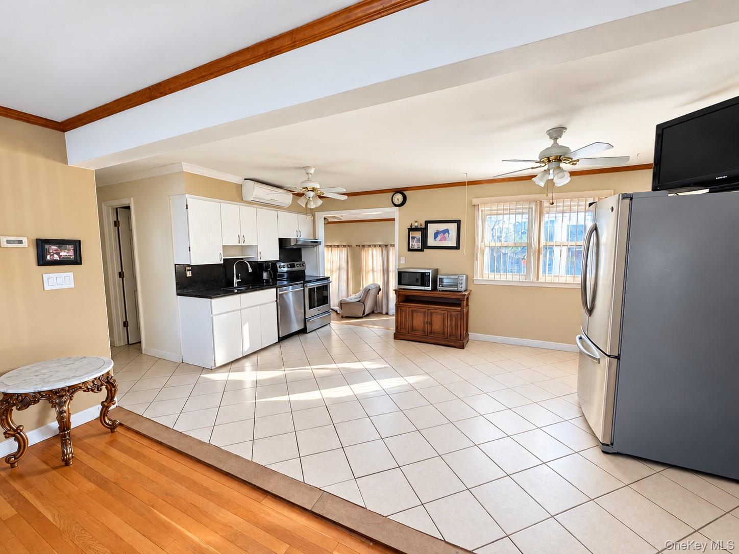 2360 York Street – For Sale photo 8