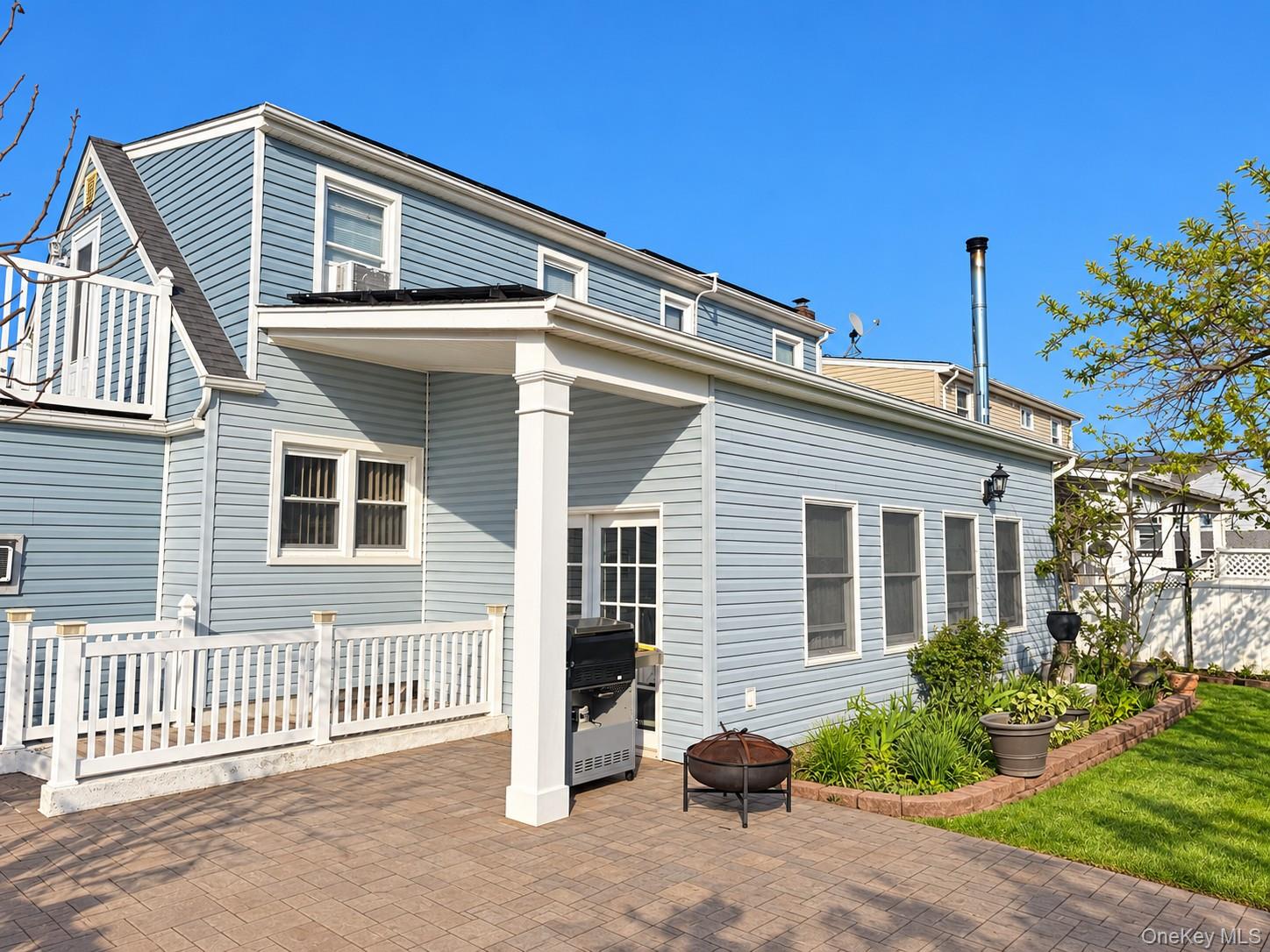 2360 York Street – For Sale photo 7
