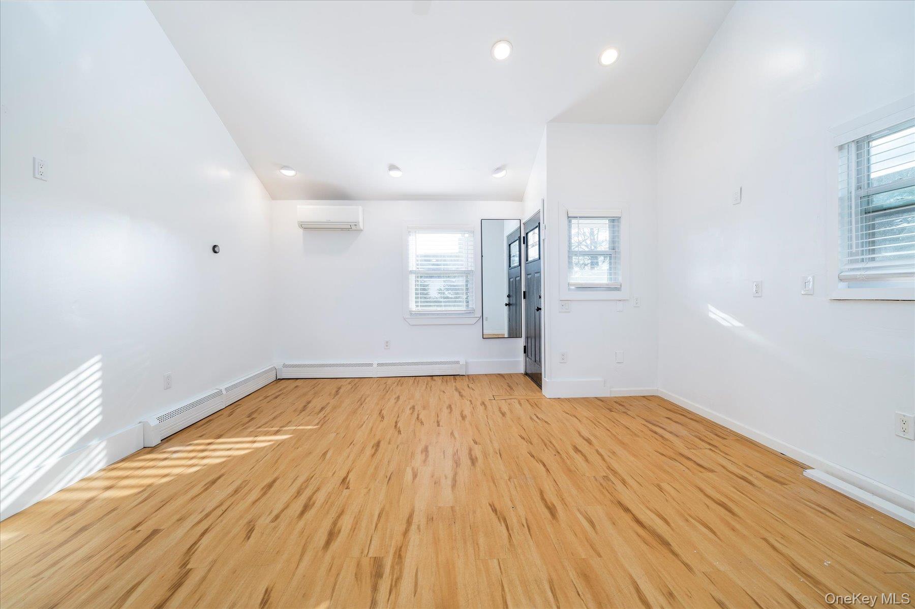 2280 Brookside Avenue – For Sale photo 19