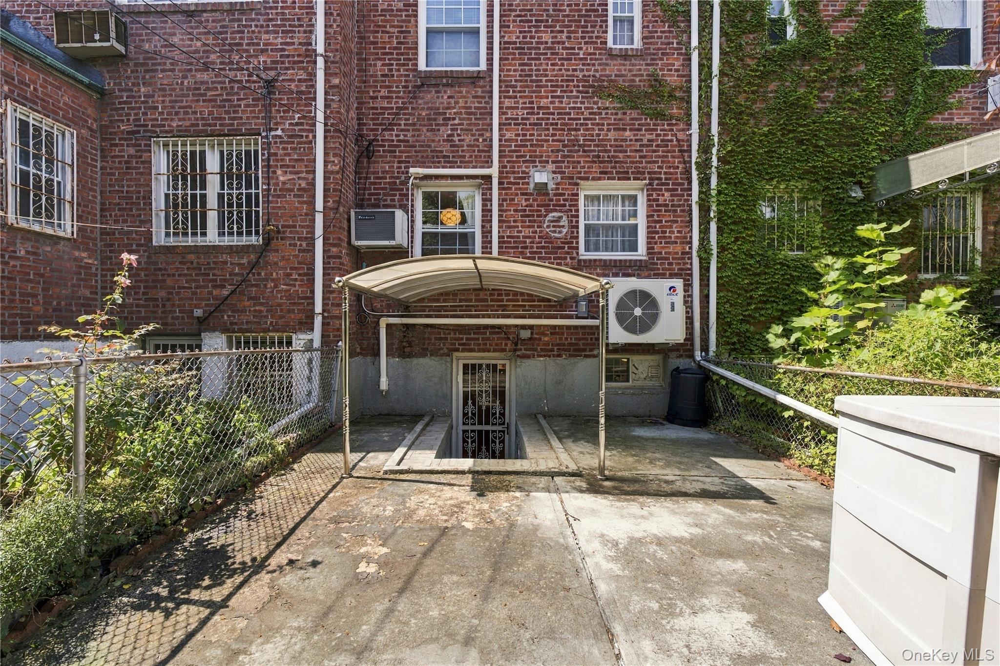 7351 Utopia Parkway – For Rent photo 22