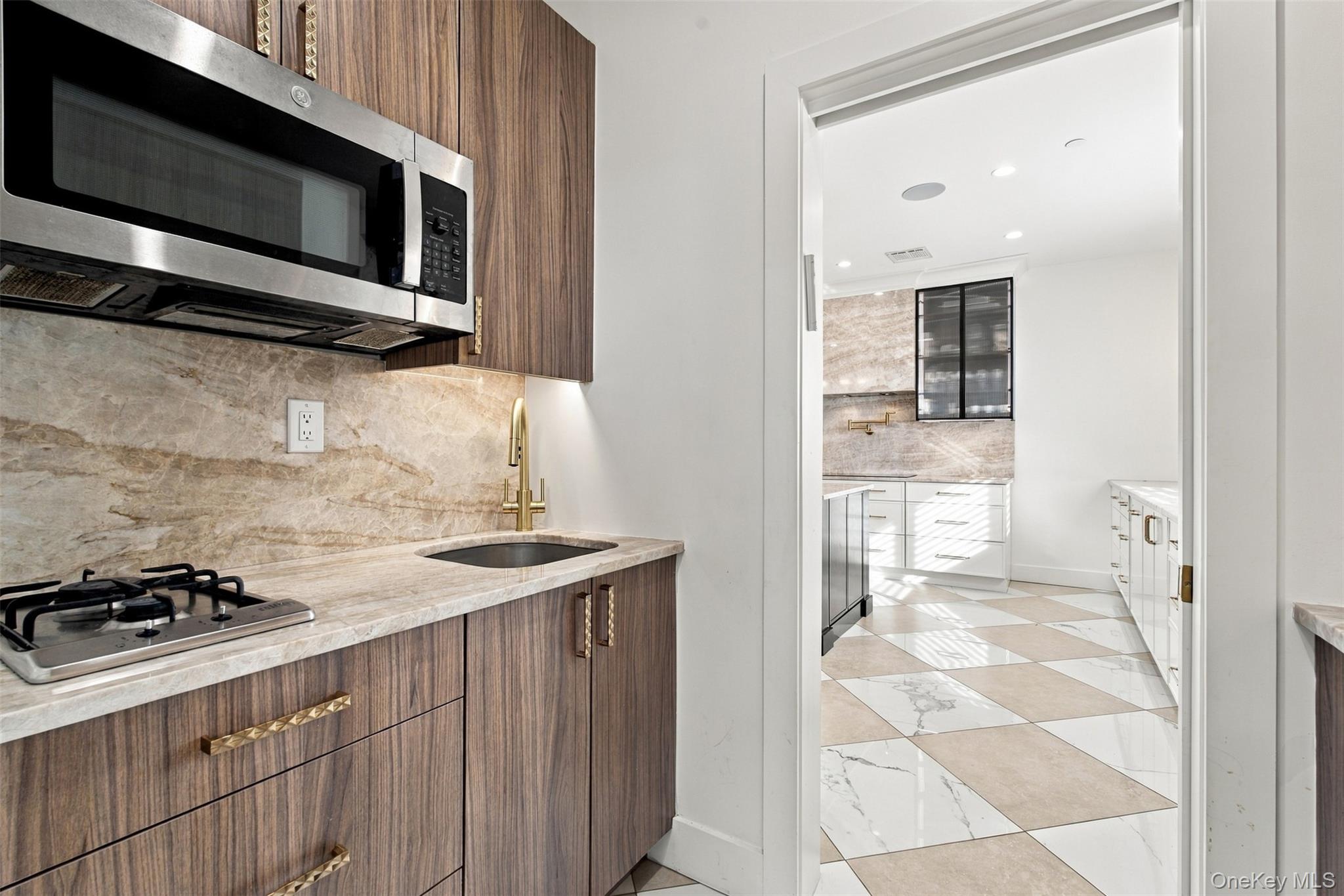 191 Blauvelt Road, Unit 301 photo 7