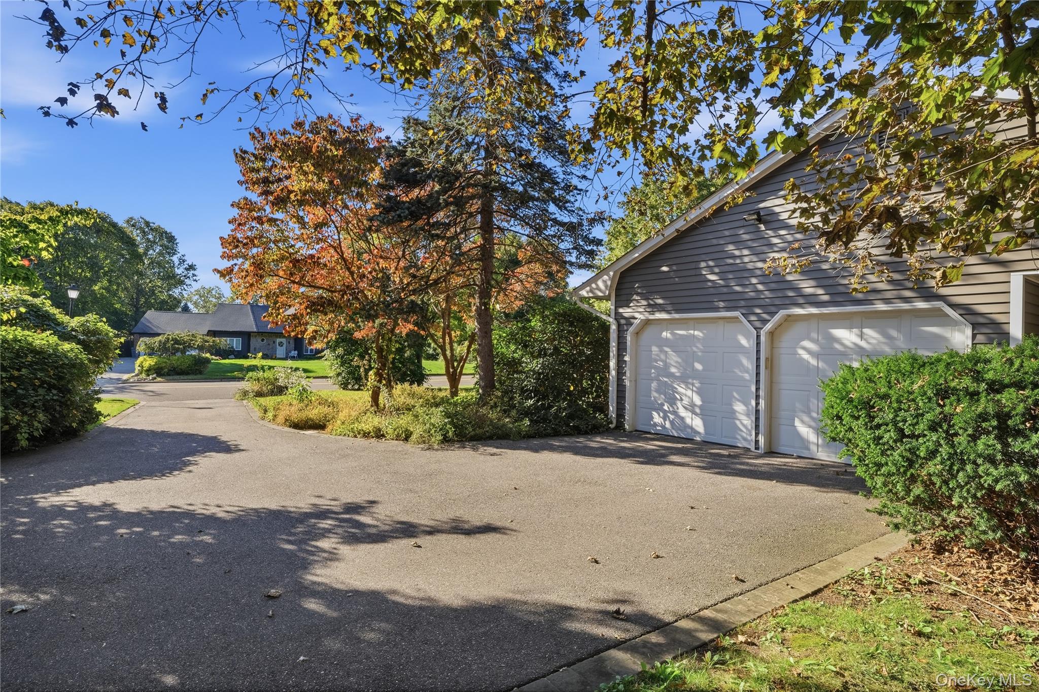 30 Manor Road N – For Sale photo 4