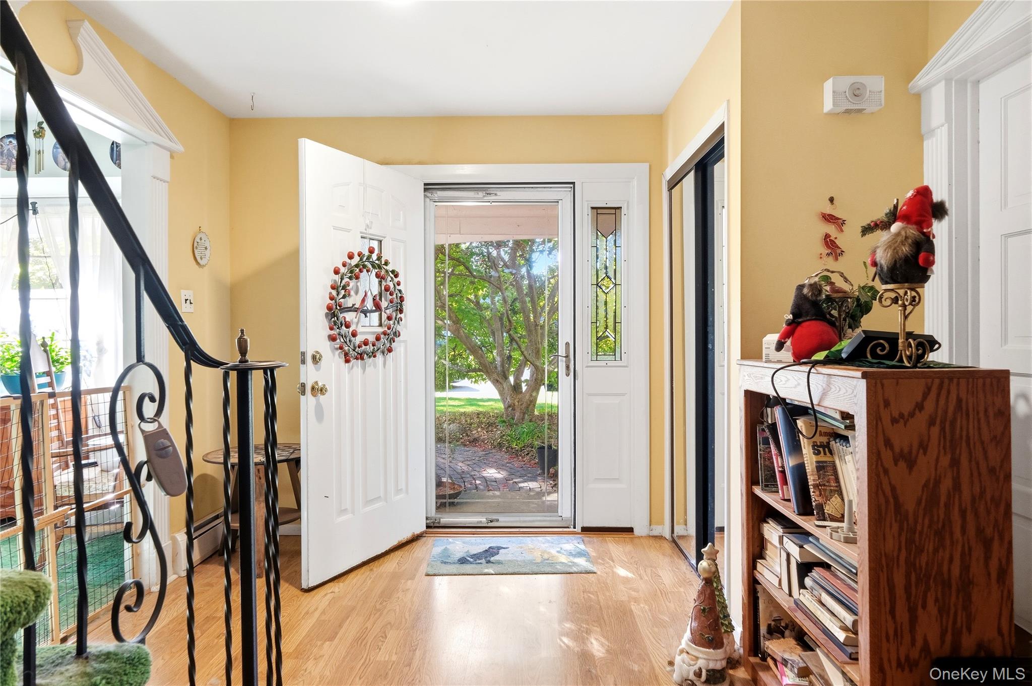 30 Manor Road N – For Sale photo 9