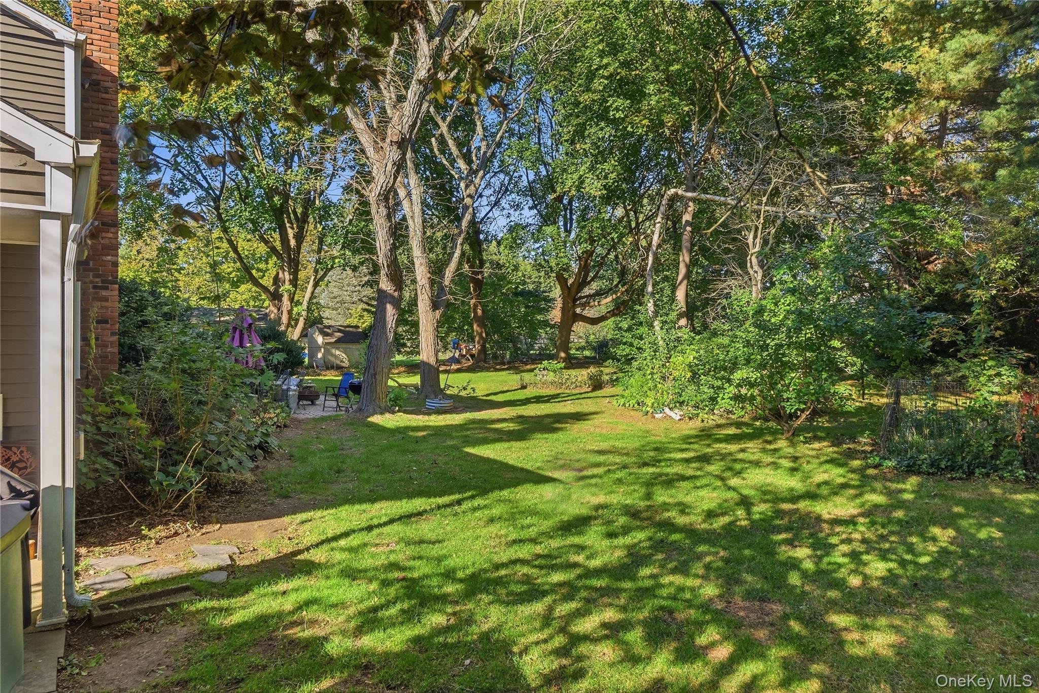 30 Manor Road N – For Sale photo 3