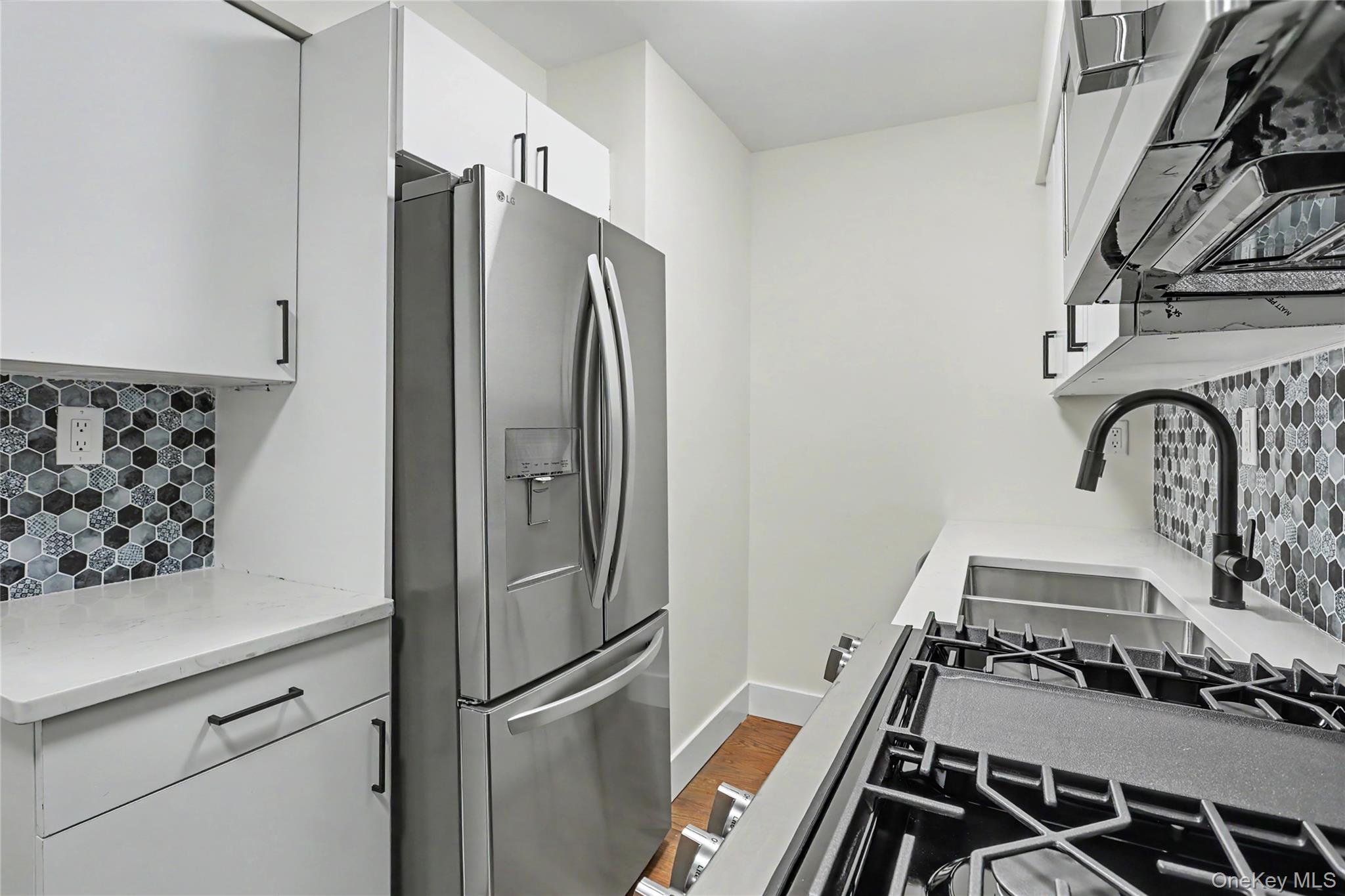 191 Kearsing Parkway, Unit E photo 8