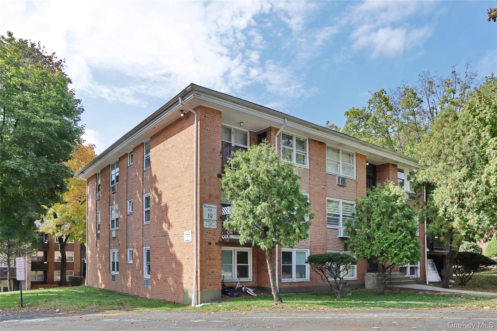 191 Kearsing Parkway, Unit E photo 21