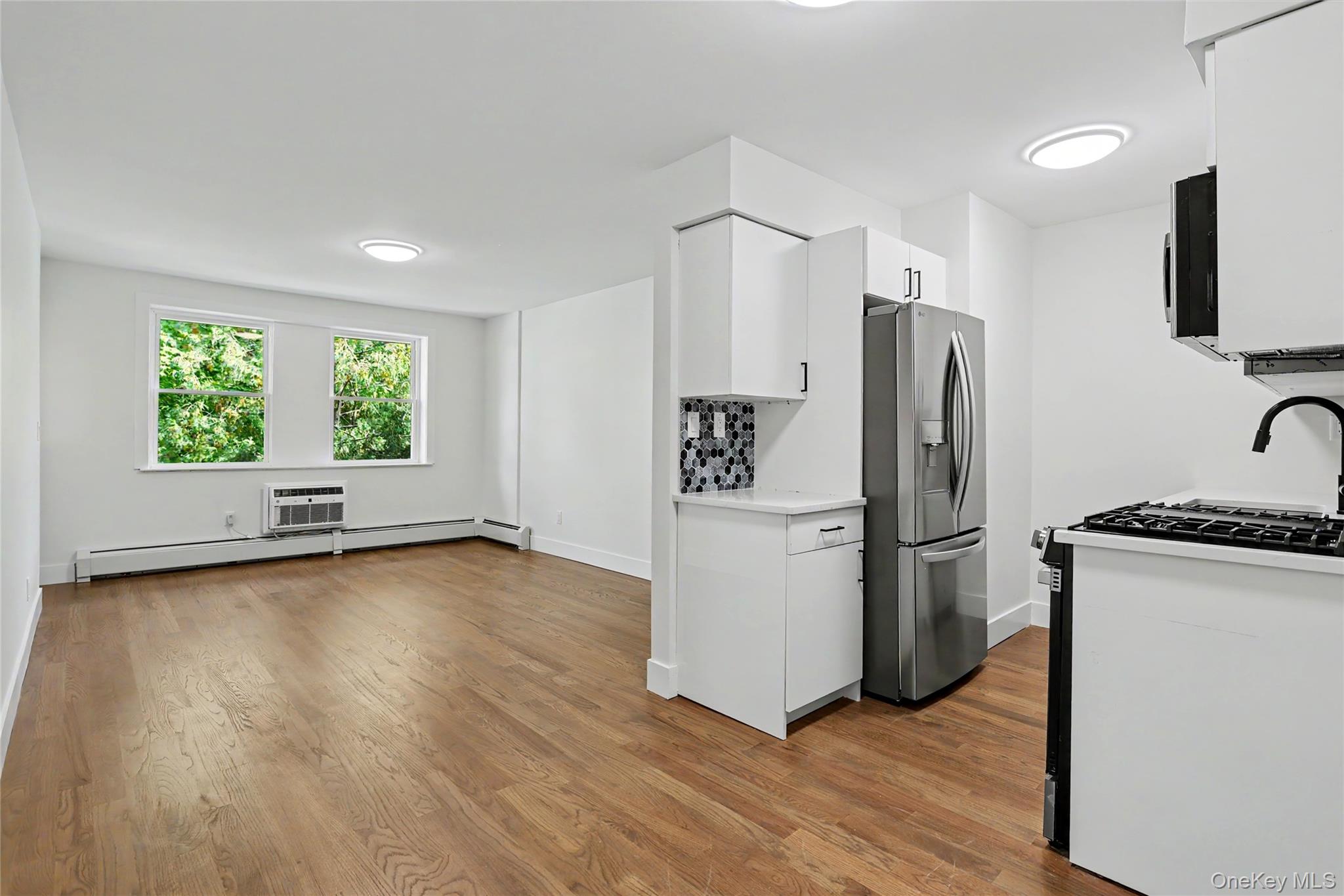 191 Kearsing Parkway, Unit E photo 5