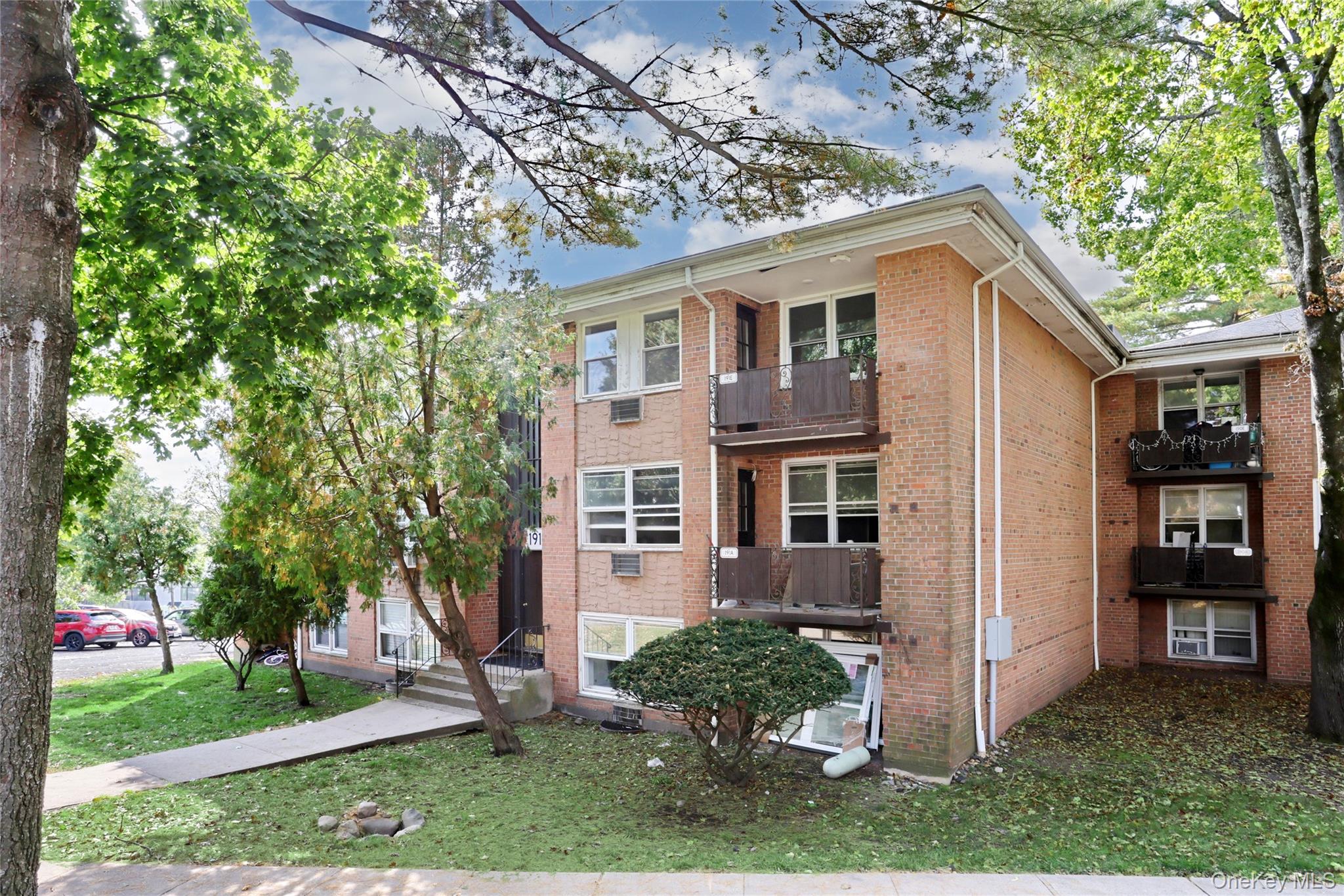 191 Kearsing Parkway, Unit E photo 2