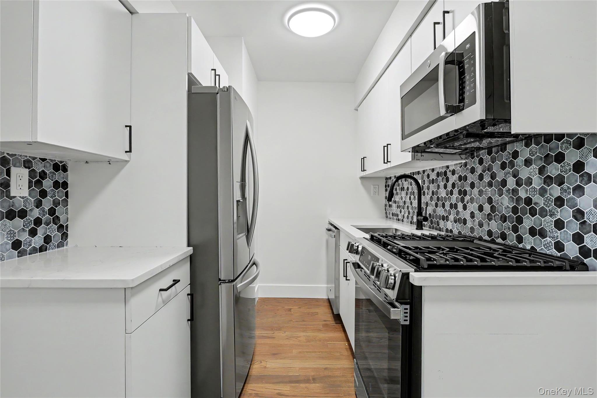 191 Kearsing Parkway, Unit E photo 6
