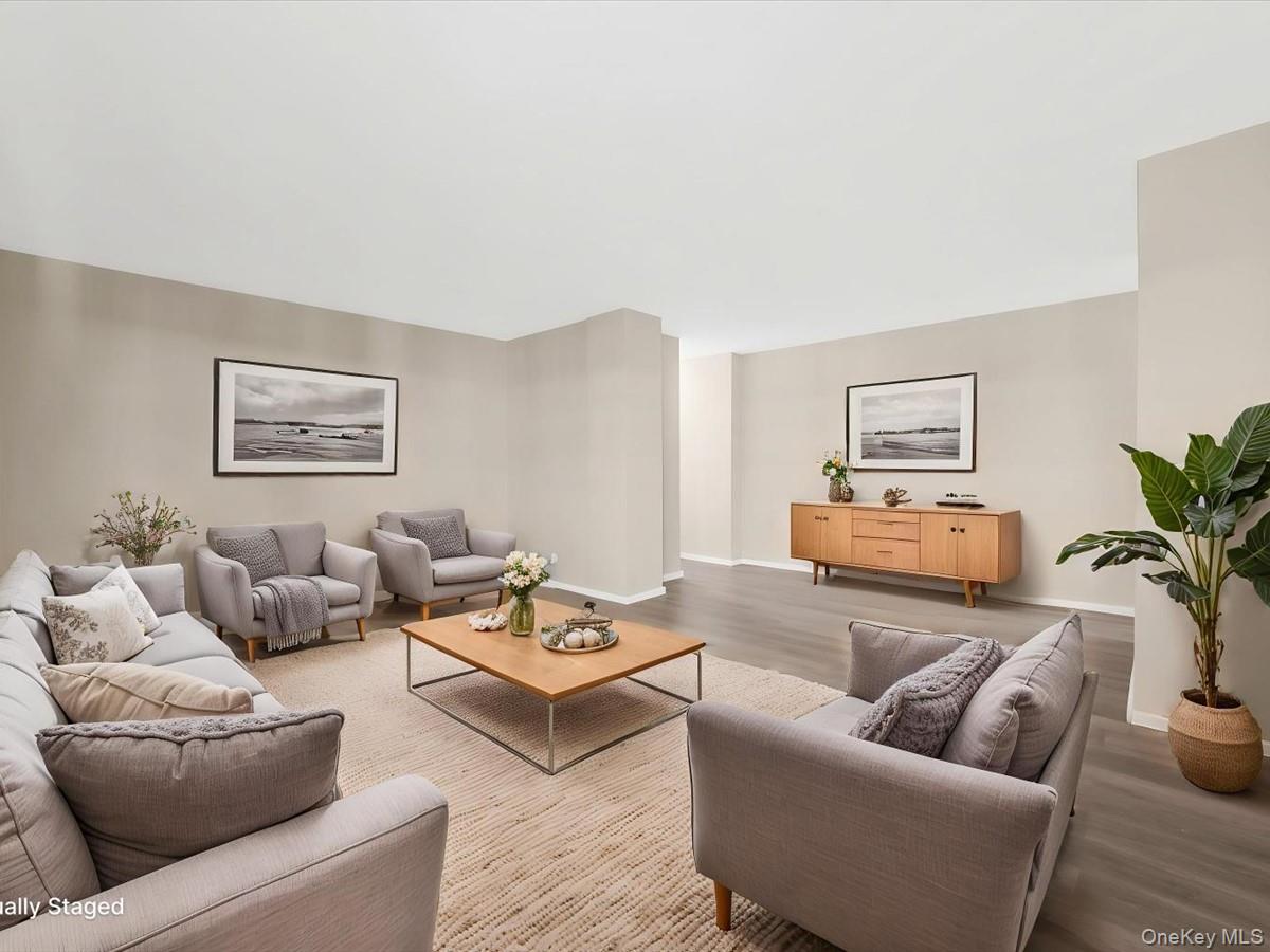 568 Grand Street, Unit J602