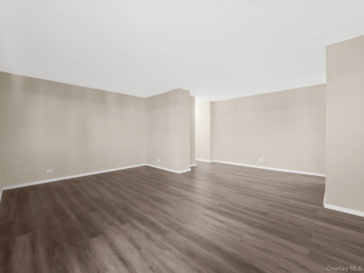 568 Grand Street, Unit J602 photo 2