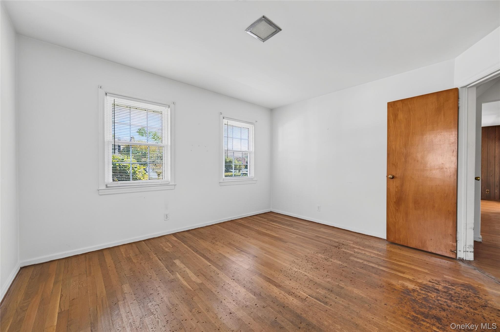 35 Ross Lane – For Sale photo 25