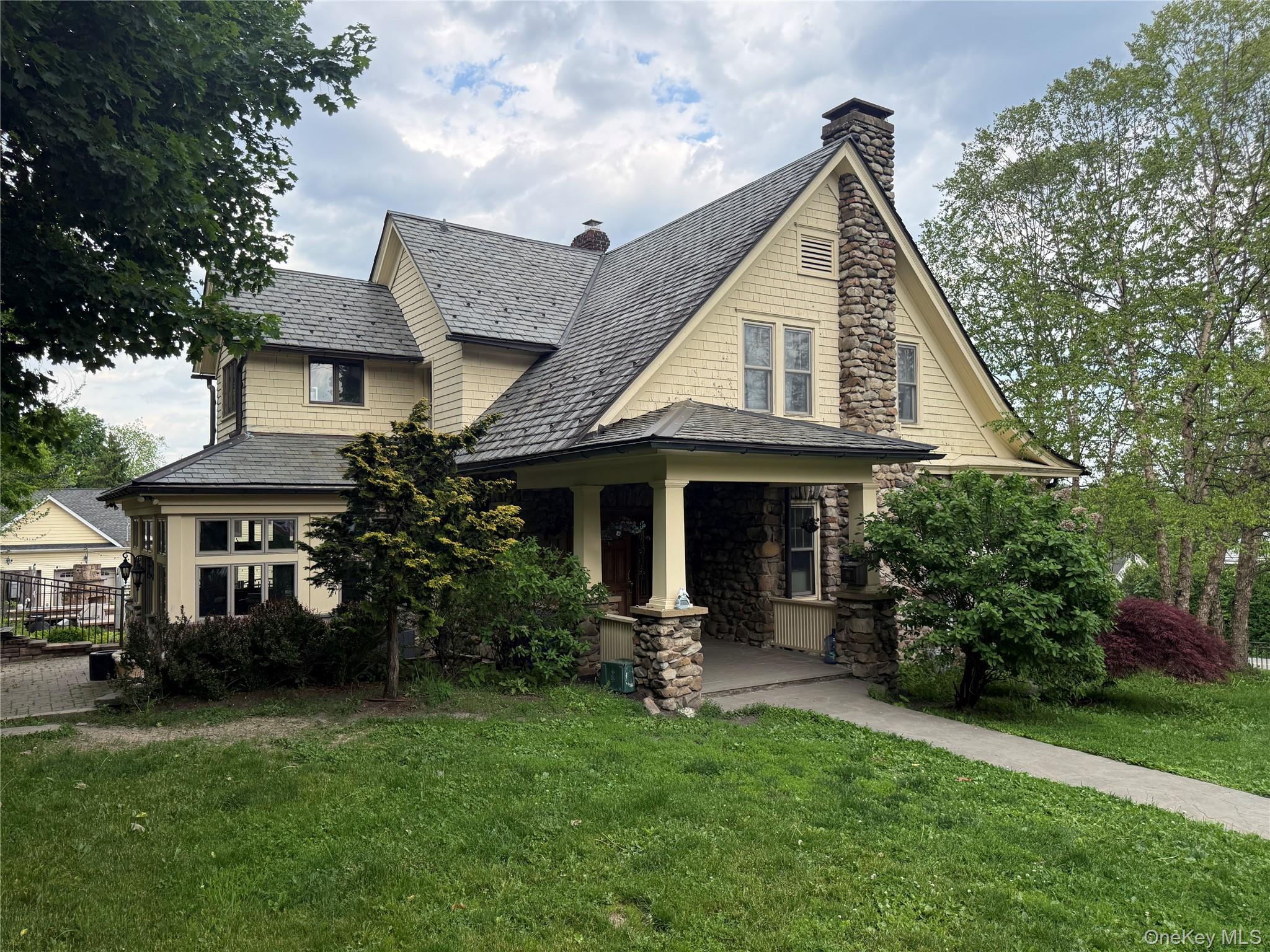 205 High Street – For Sale