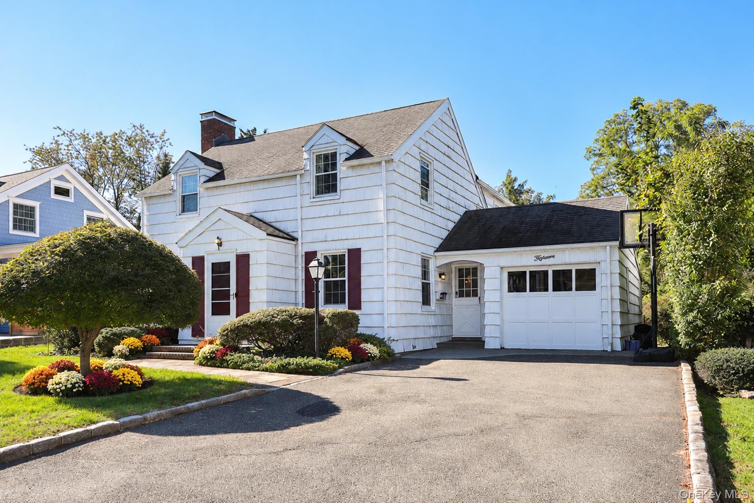 15 Ruth Place – For Sale photo 2