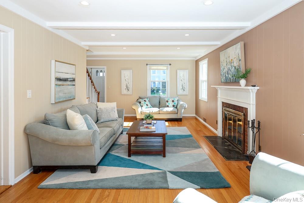 15 Ruth Place – For Sale photo 4