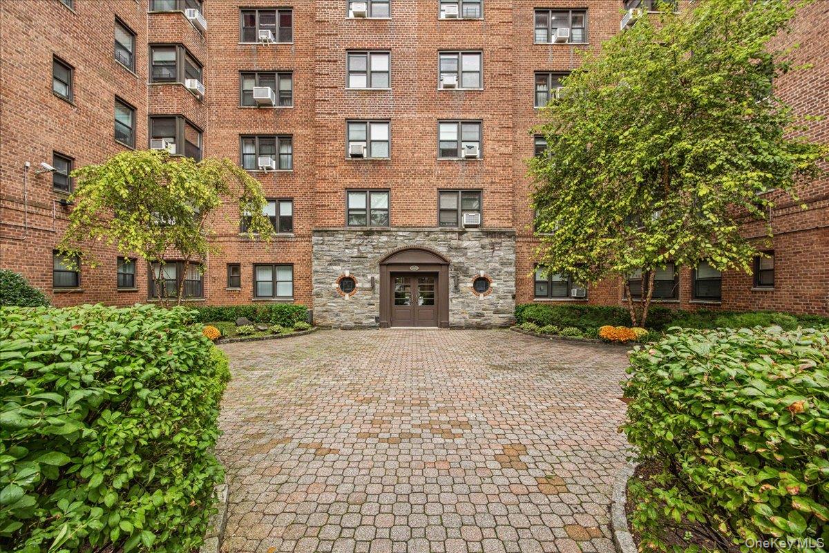 30 Ehrbar Avenue, Unit F204 photo 25
