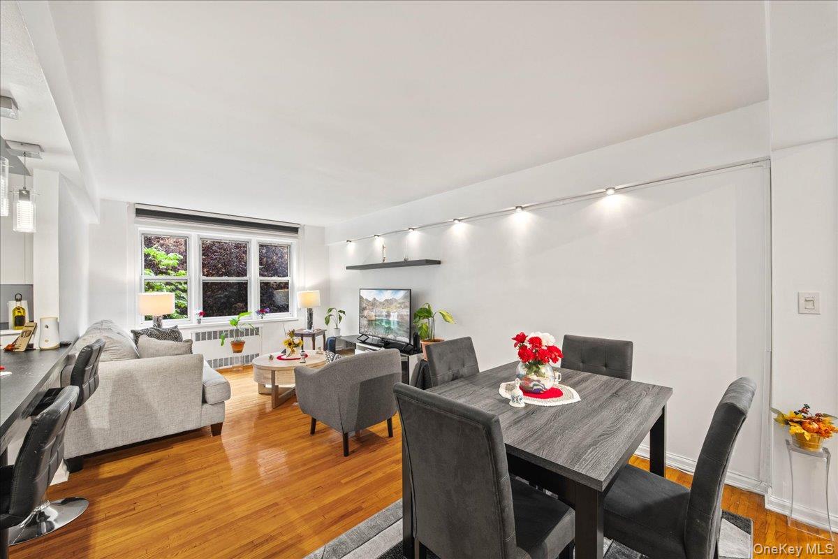 30 Ehrbar Avenue, Unit F204