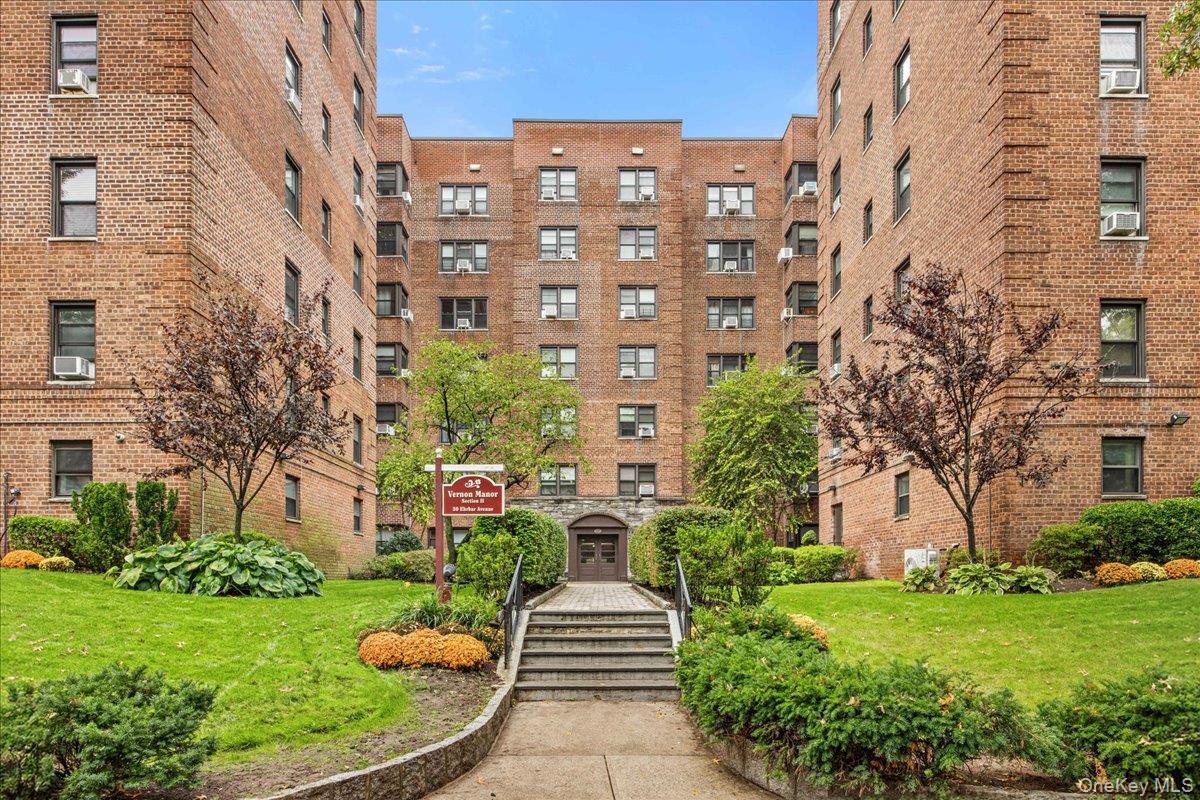 30 Ehrbar Avenue, Unit F204 photo 24