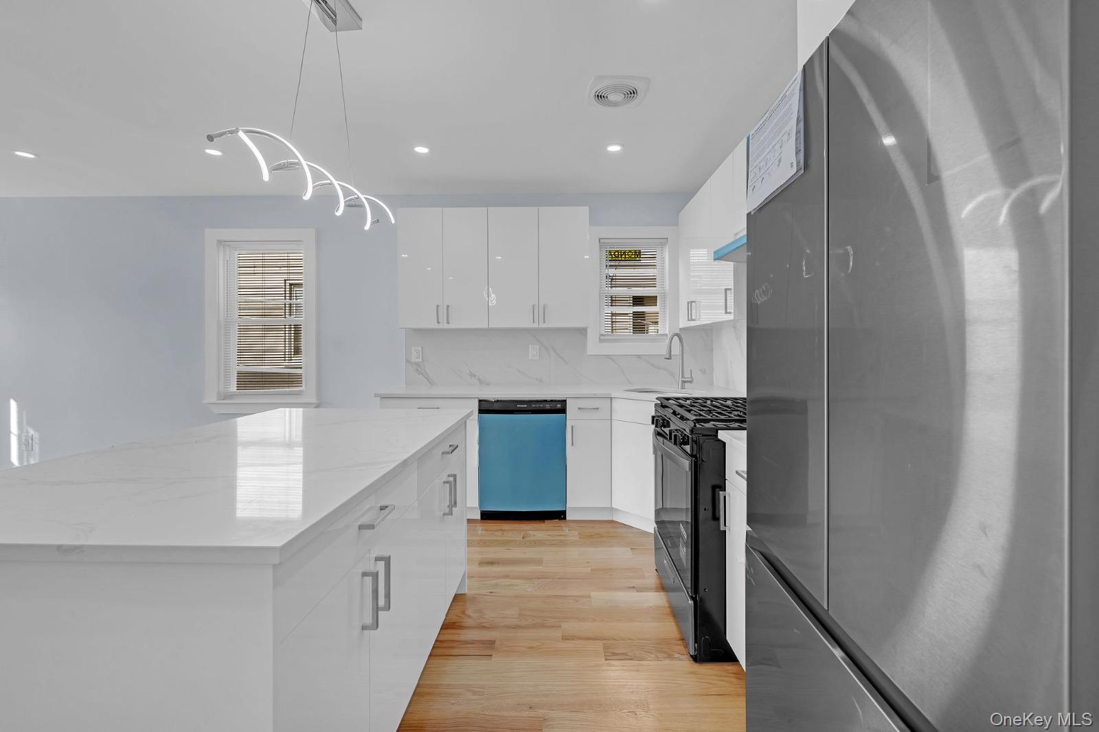 13611 220th Place – For Sale photo 16