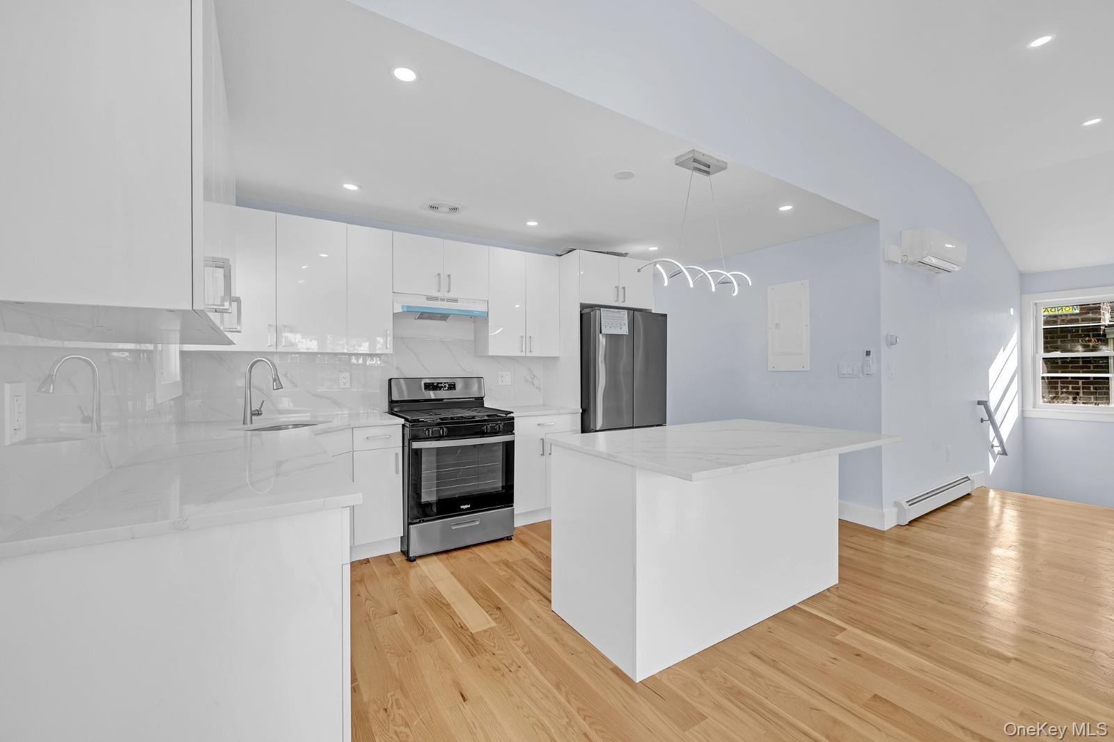 13611 220th Place – For Sale photo 12
