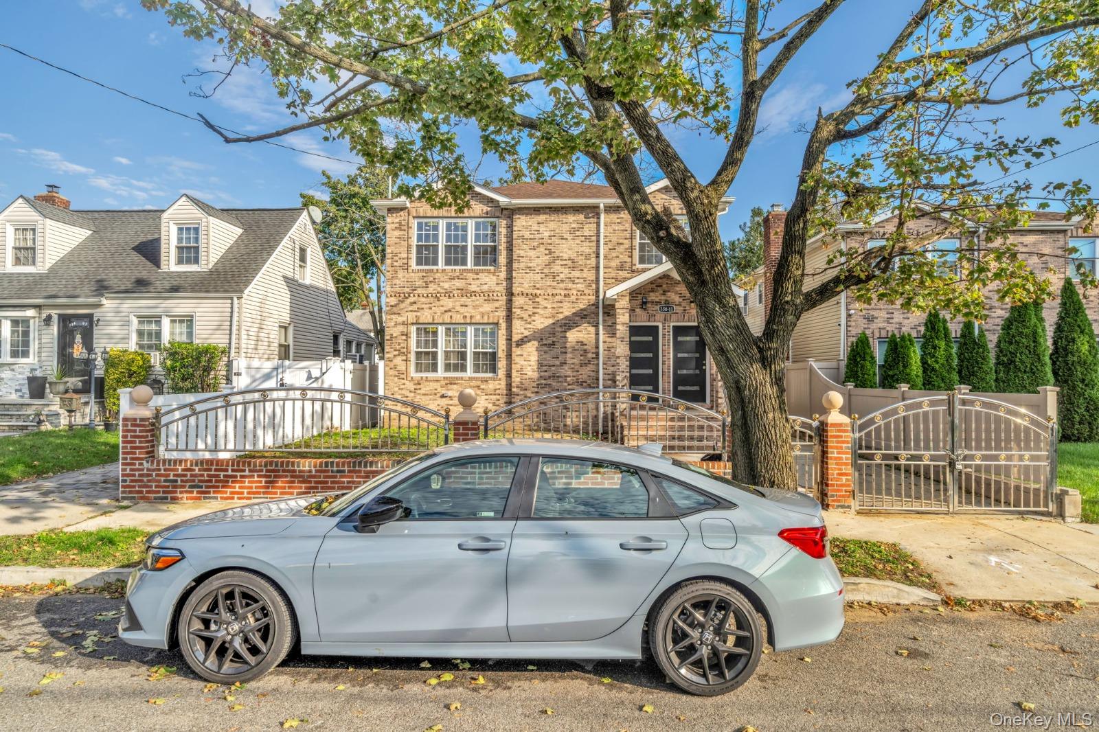 13611 220th Place – For Sale photo 4