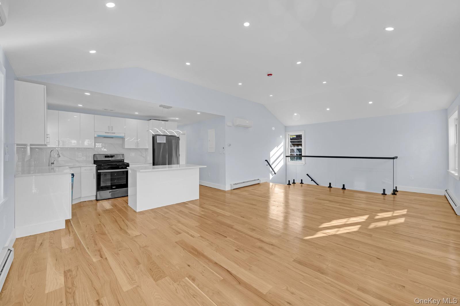 13611 220th Place – For Sale photo 8