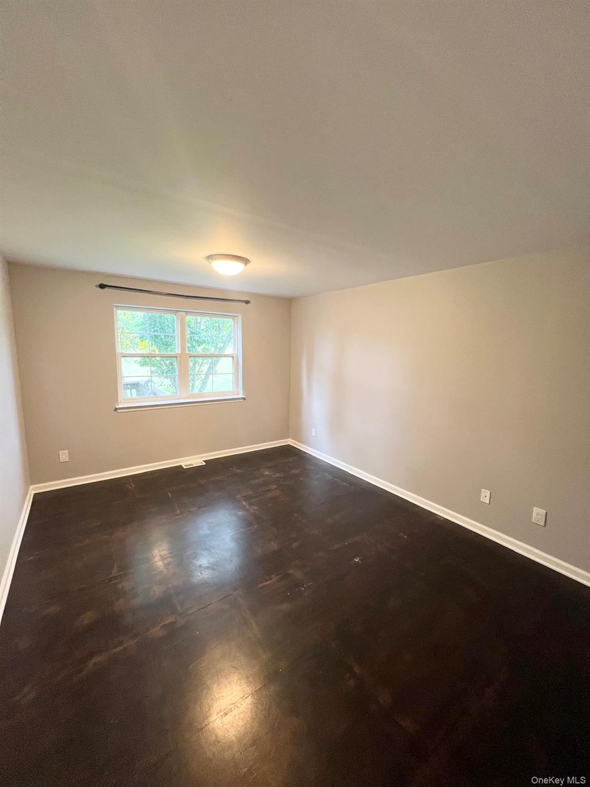 20-22 Broadlawn Drive – For Rent photo 8