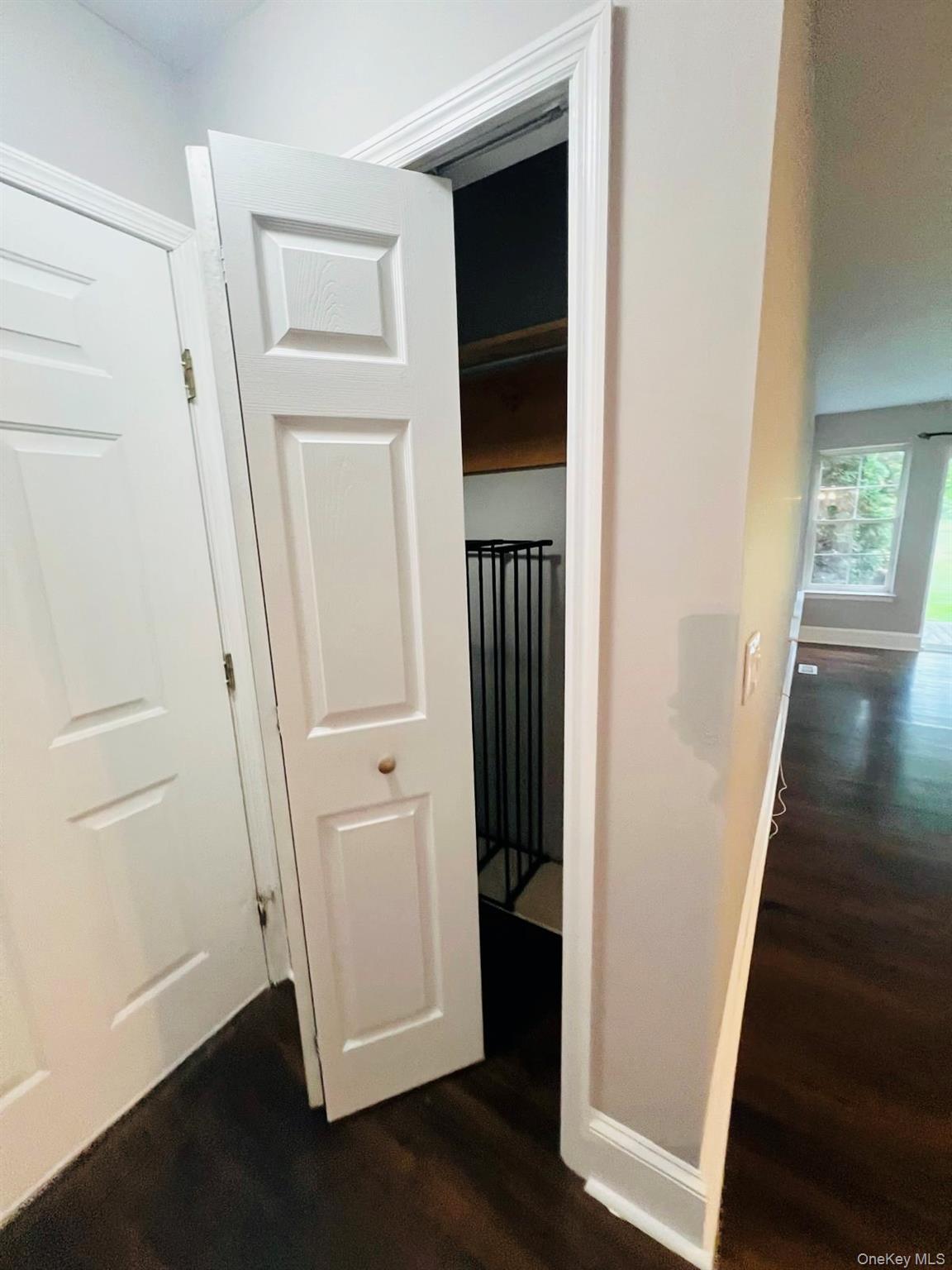 20-22 Broadlawn Drive – For Rent photo 7